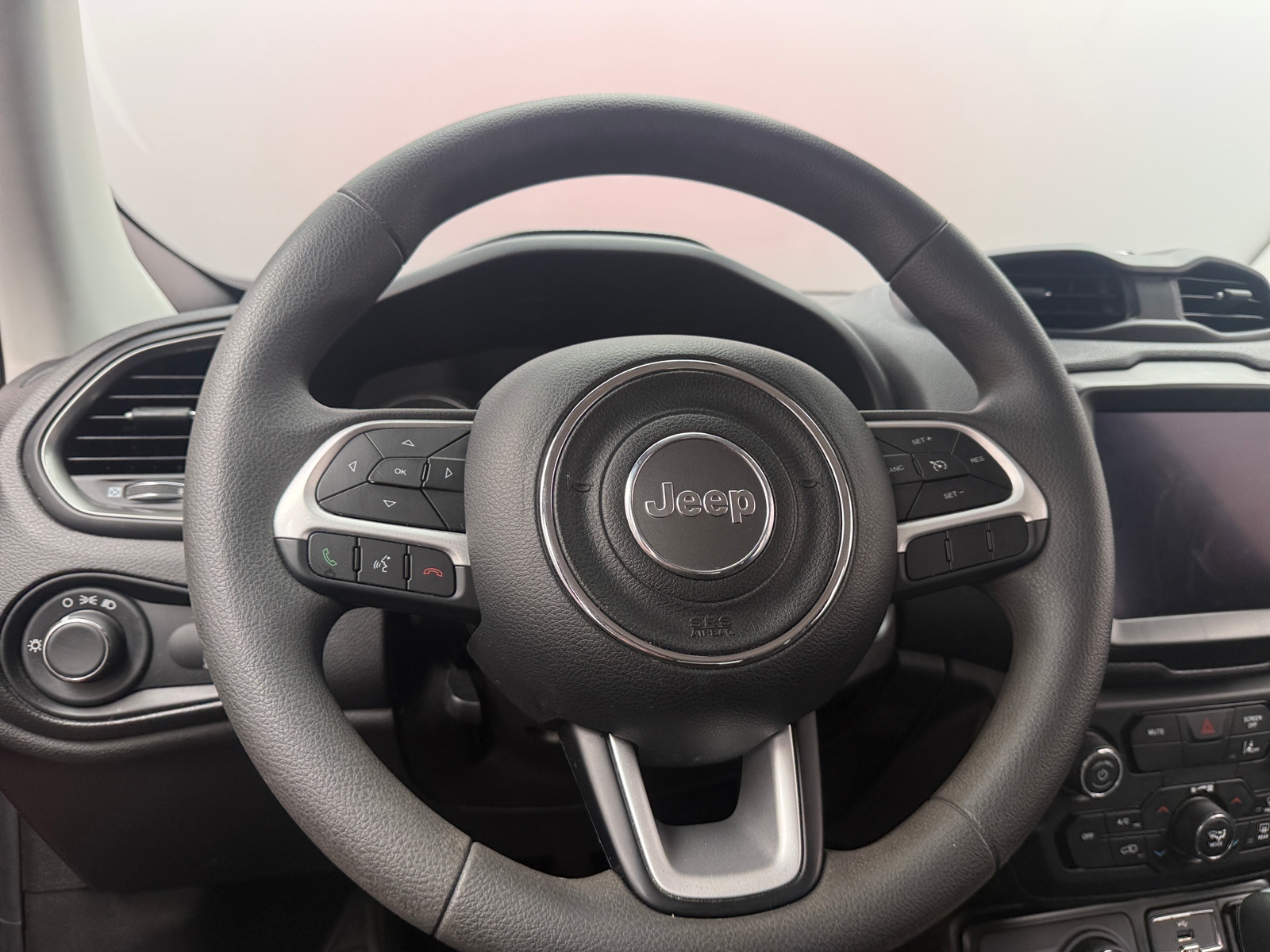Thumbnail: 2023 Jeep Renegade - 5