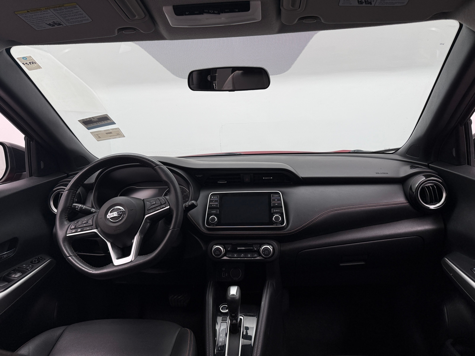 Thumbnail: 2019 Nissan Kicks - 3