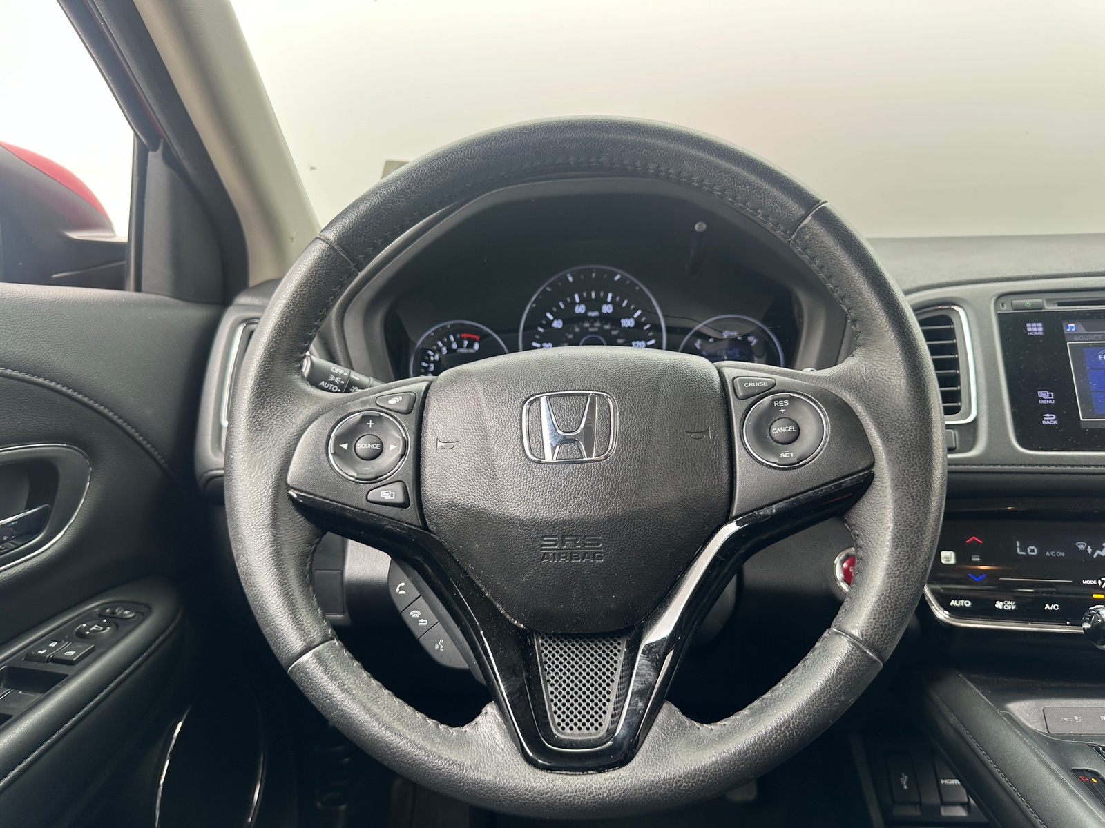 Thumbnail: 2018 Honda HR-V - 4