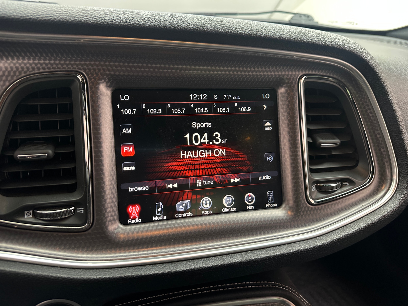 Thumbnail: 2016 Dodge Challenger - 2
