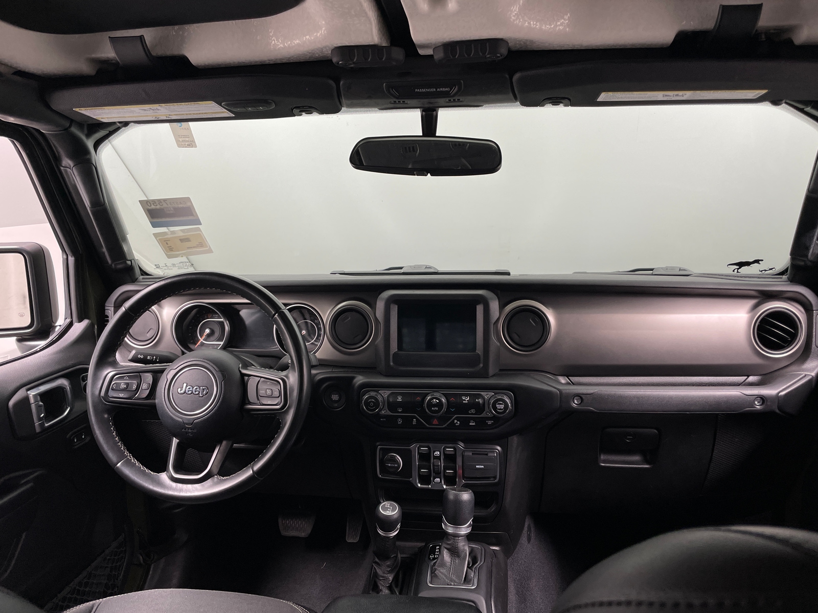 Thumbnail: 2021 Jeep Gladiator - 3