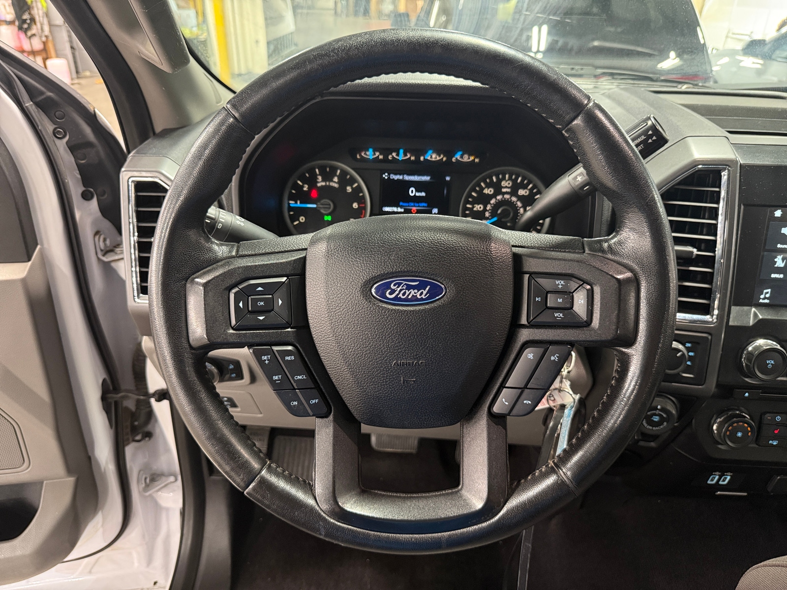 Thumbnail: 2017 Ford Econoline - 5