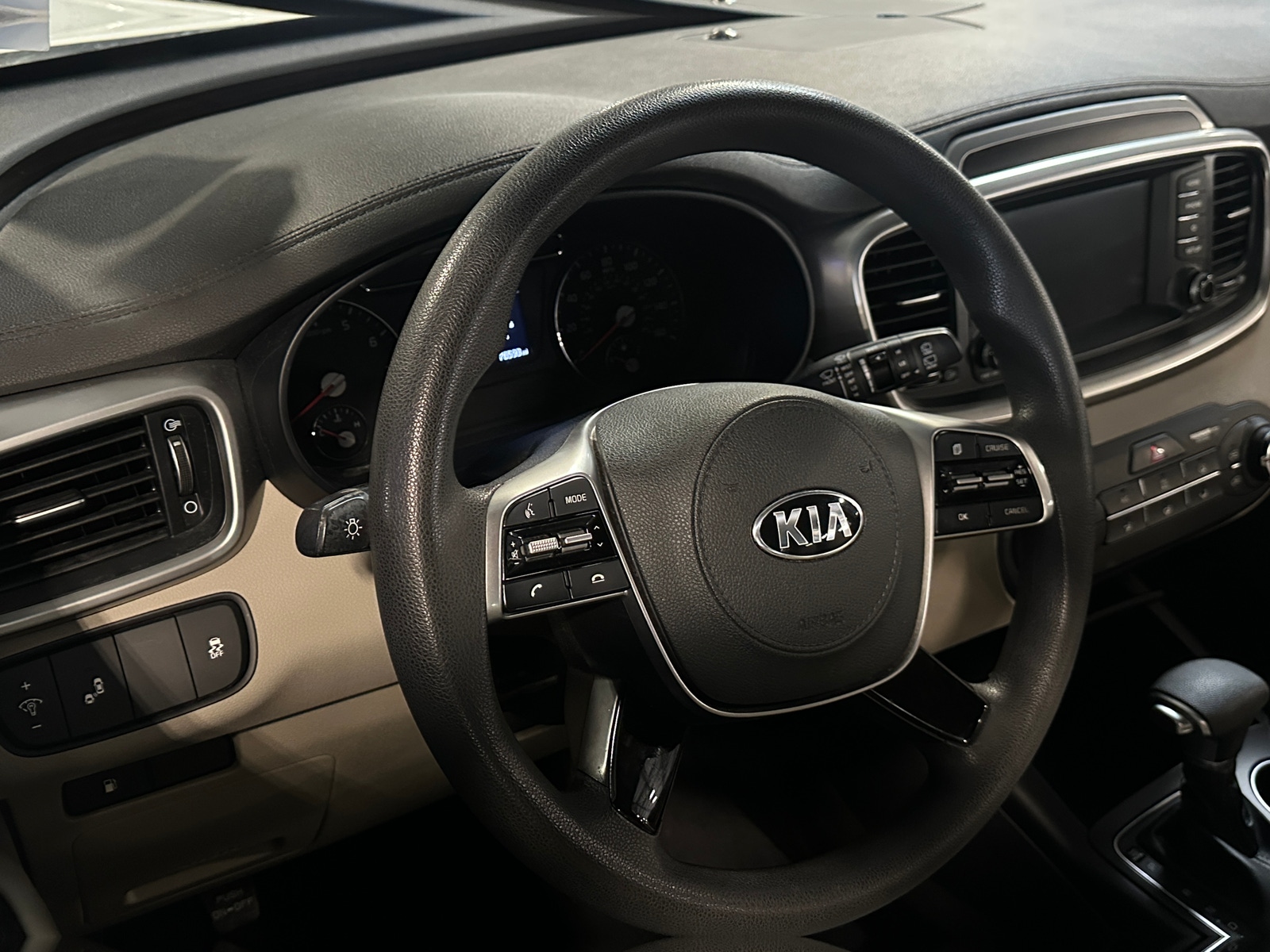 Thumbnail: 2019 Kia Sorento - 5