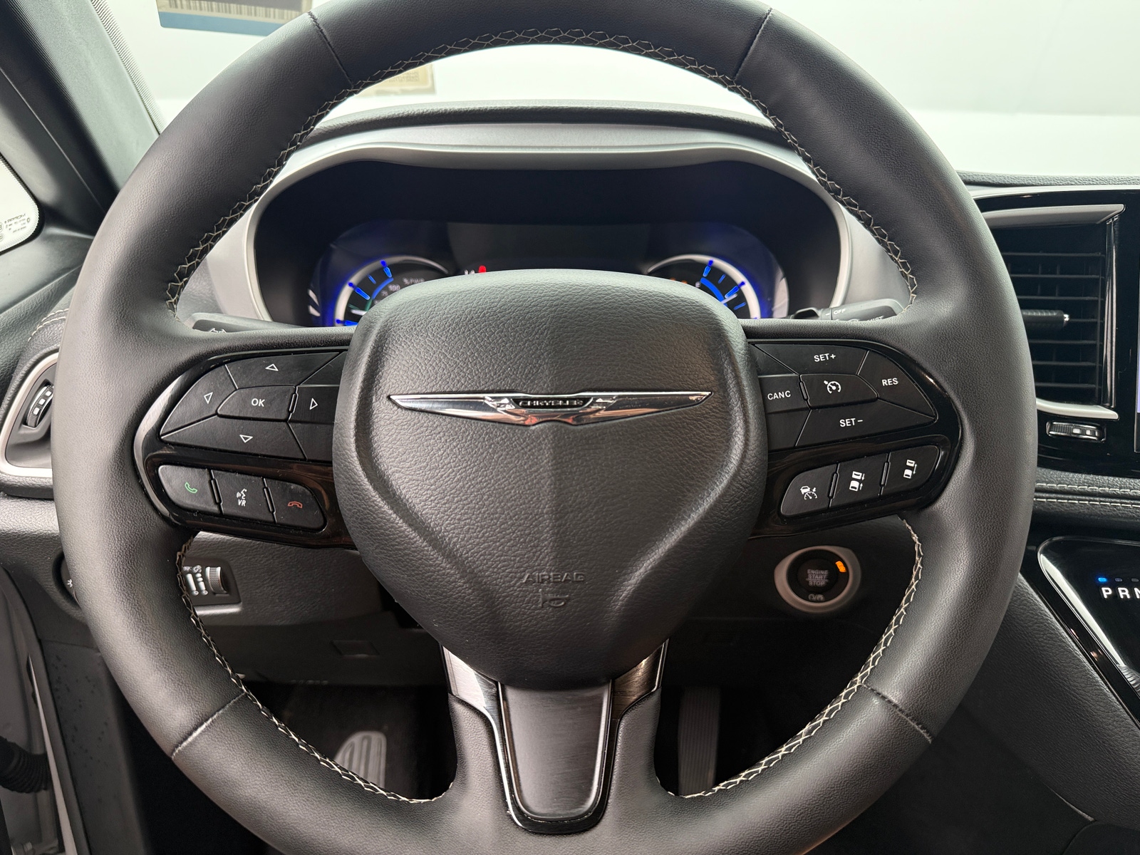 Thumbnail: 2024 Chrysler Pacifica - 4