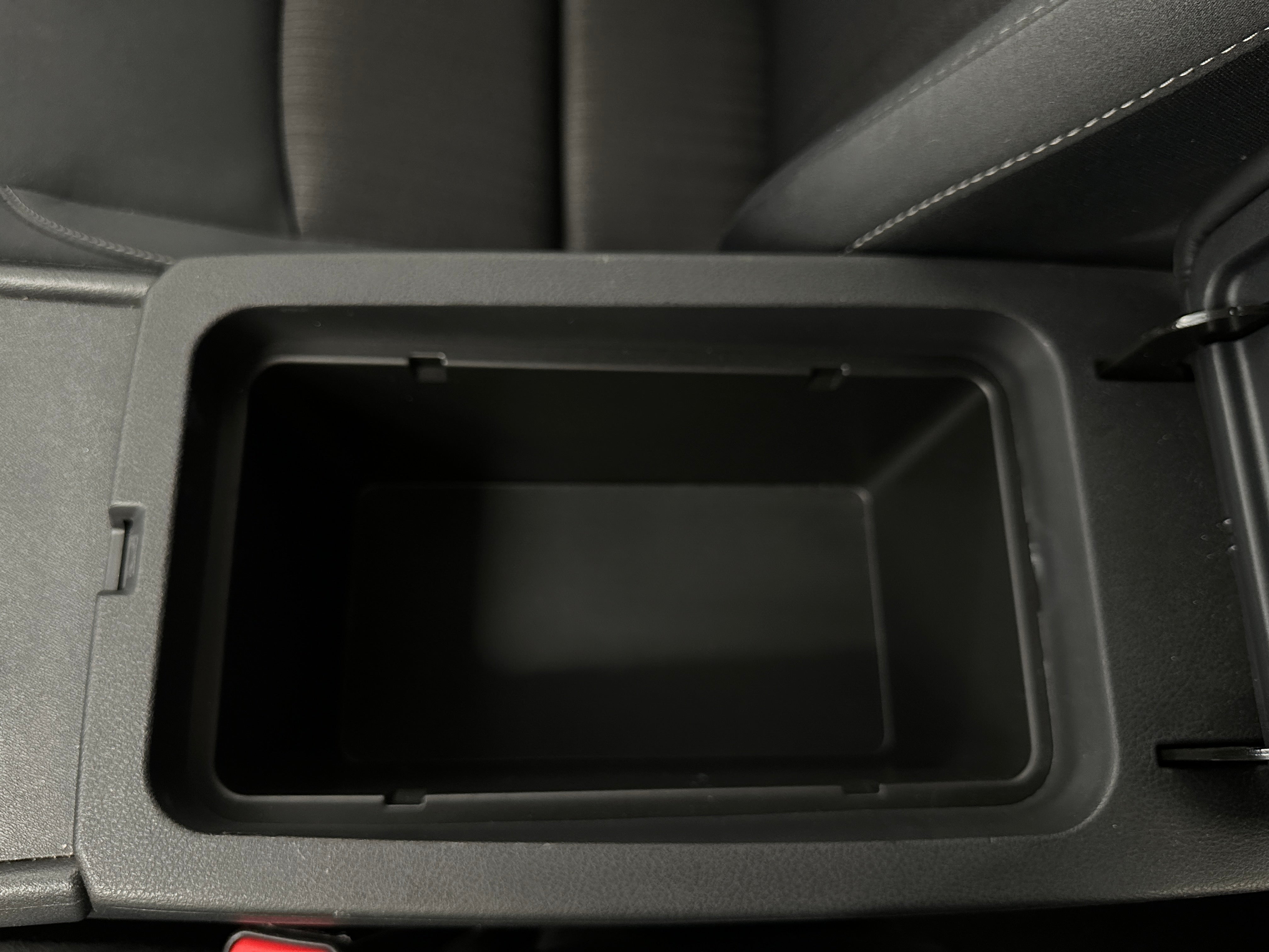 2025 Nissan Altima SV - Photo 14