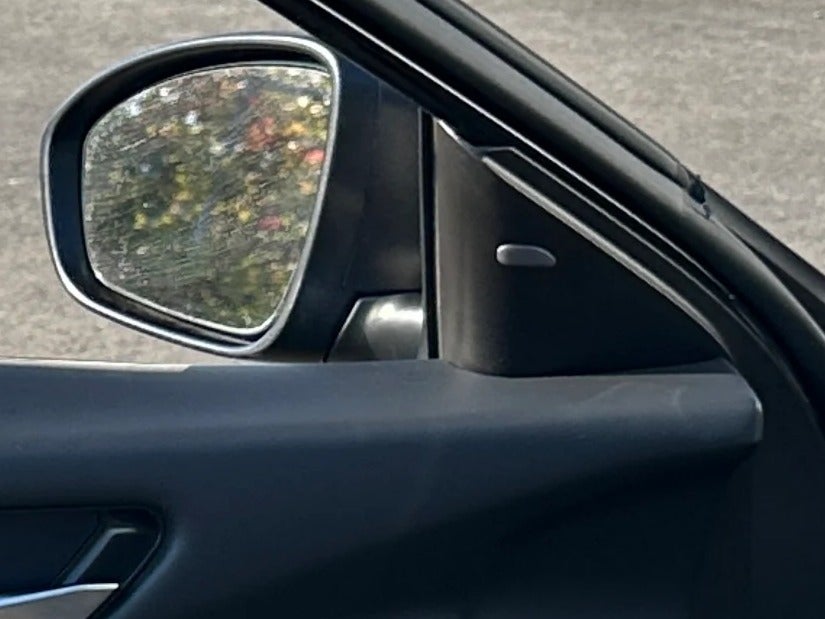 2025 Nissan Altima SV - Photo 16