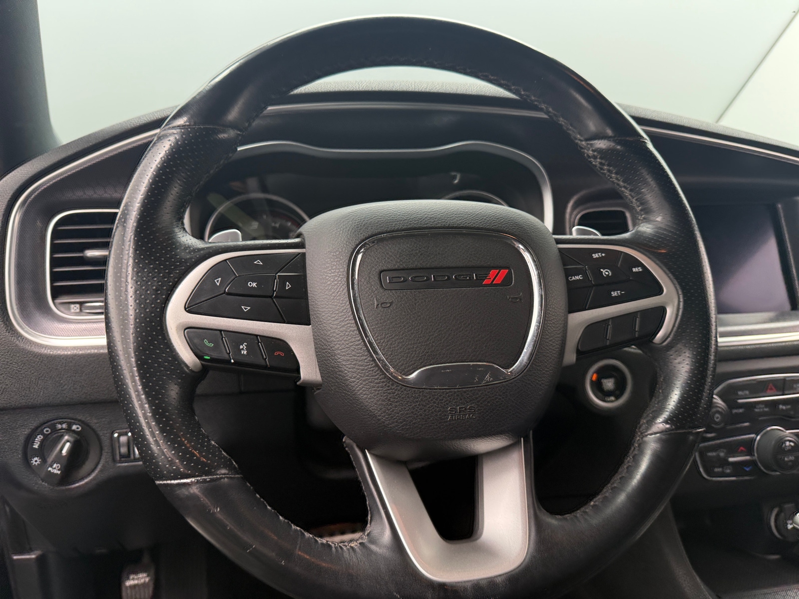Thumbnail: 2017 Dodge Charger - 4
