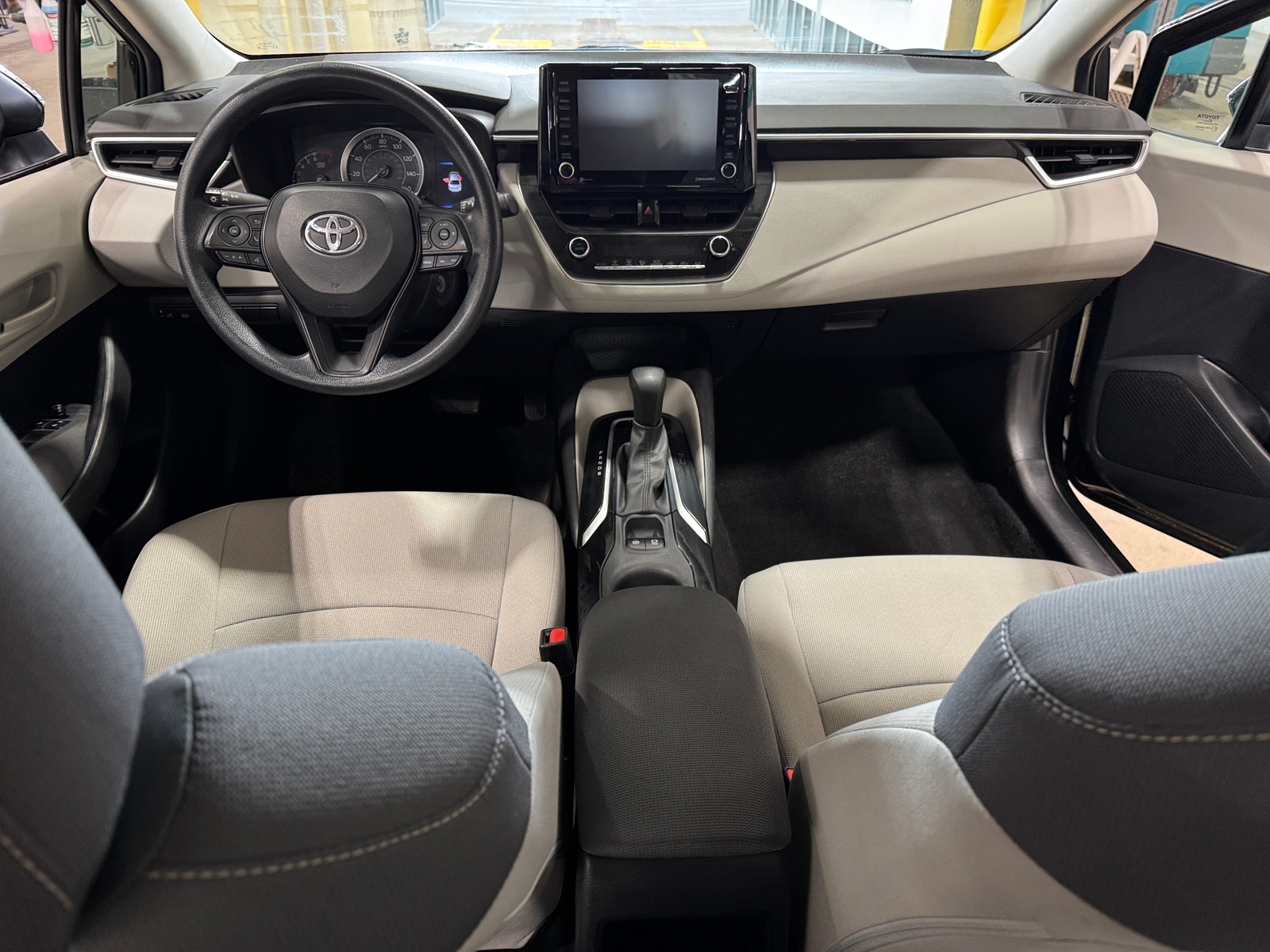 Thumbnail: 2022 Toyota Corolla - 3