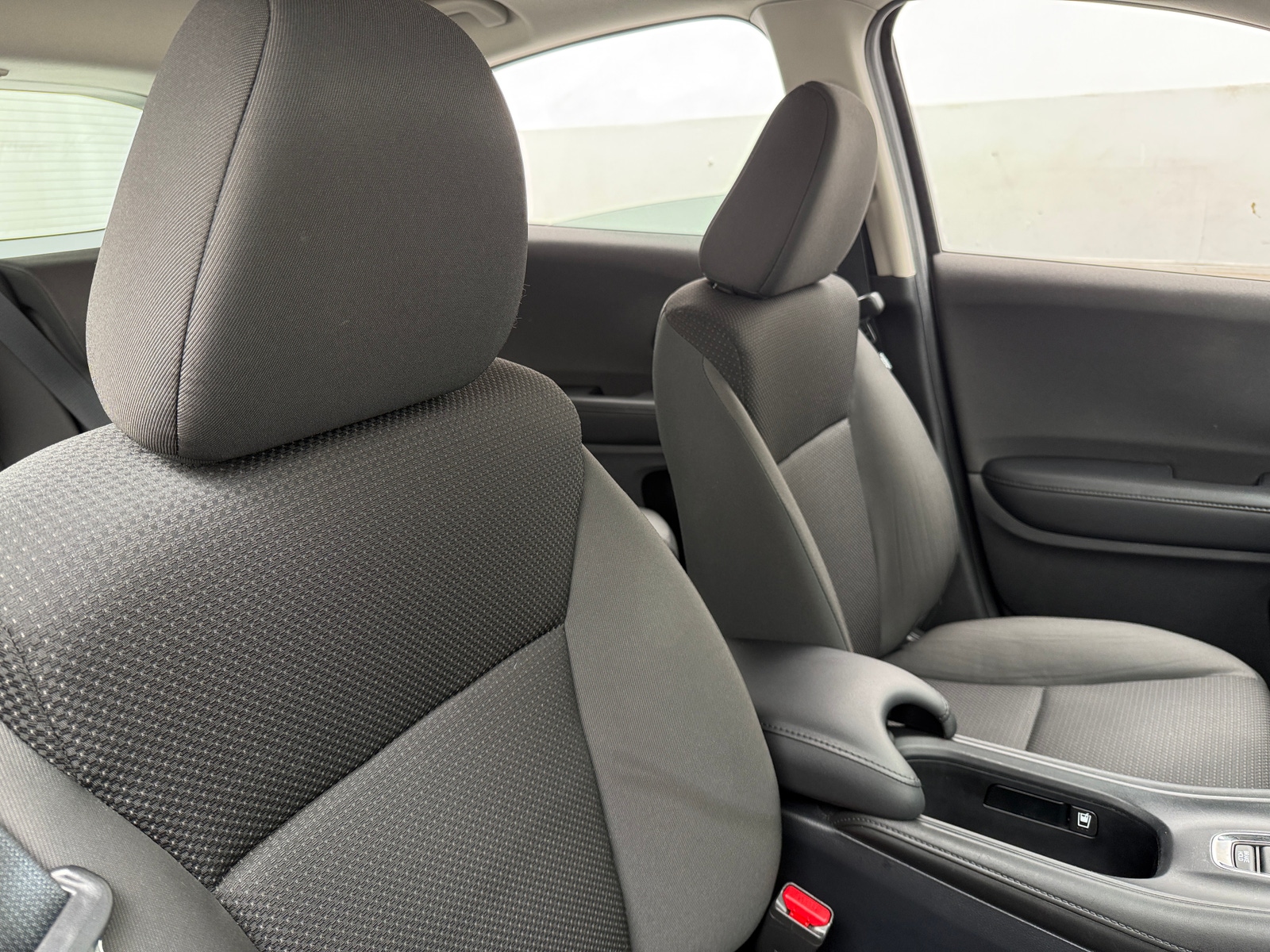 Thumbnail: 2020 Honda HR-V - 2