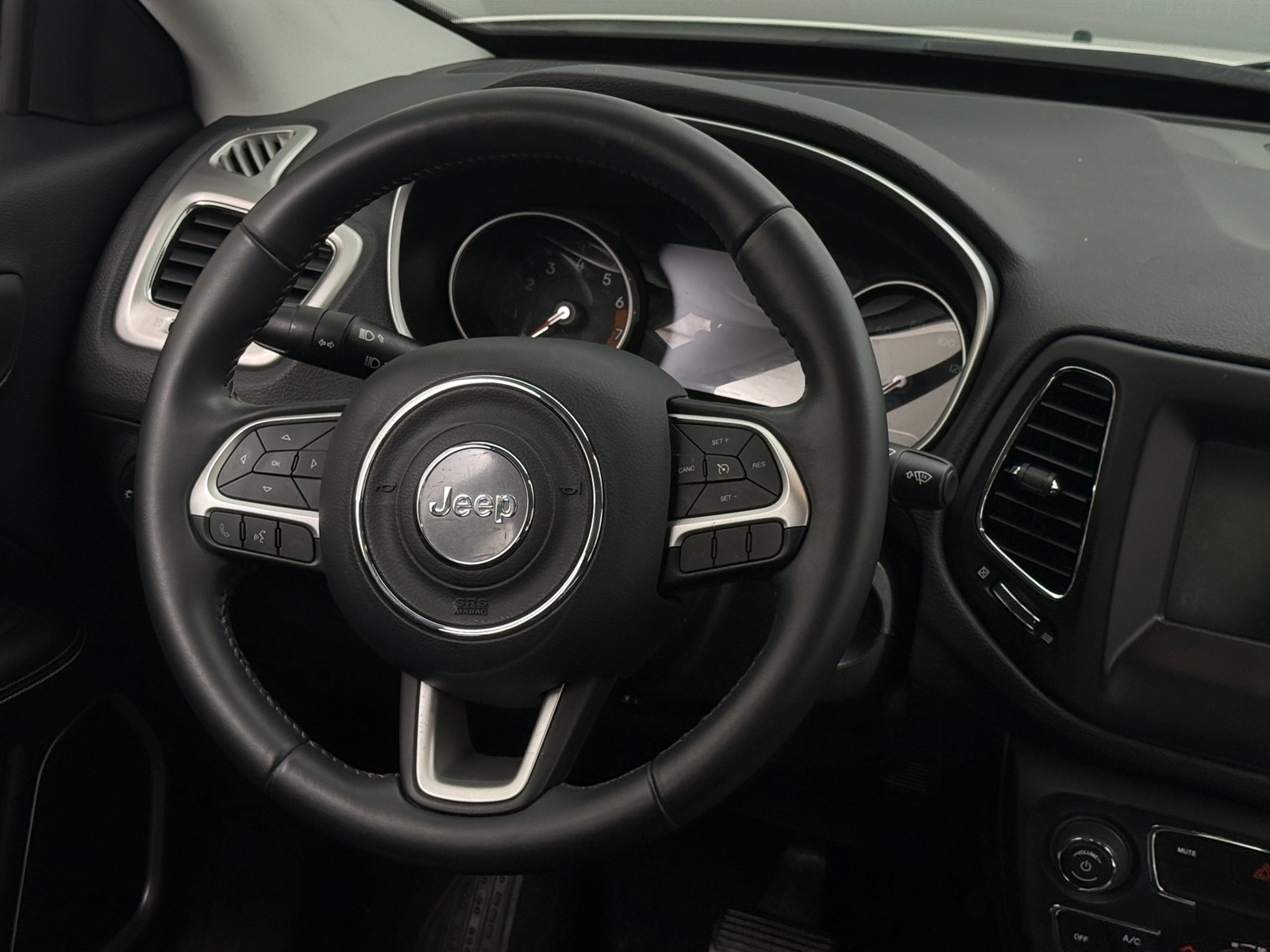 Thumbnail: 2018 Jeep Compass - 5