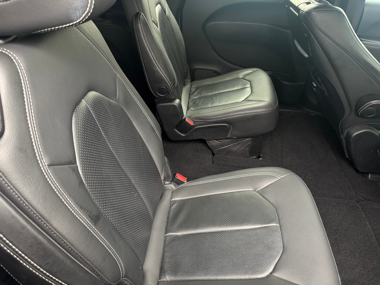 Thumbnail: 2020 Chrysler Pacifica - 5
