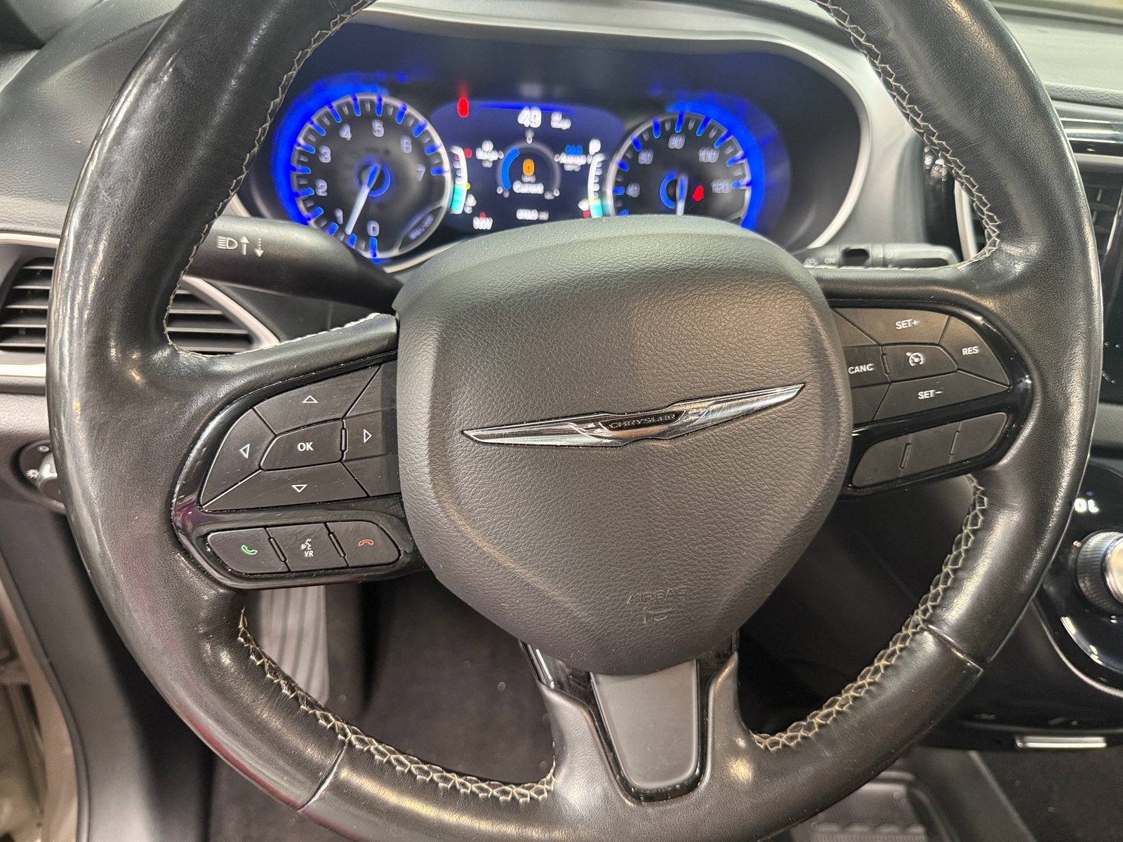 Thumbnail: 2020 Chrysler Pacifica - 4