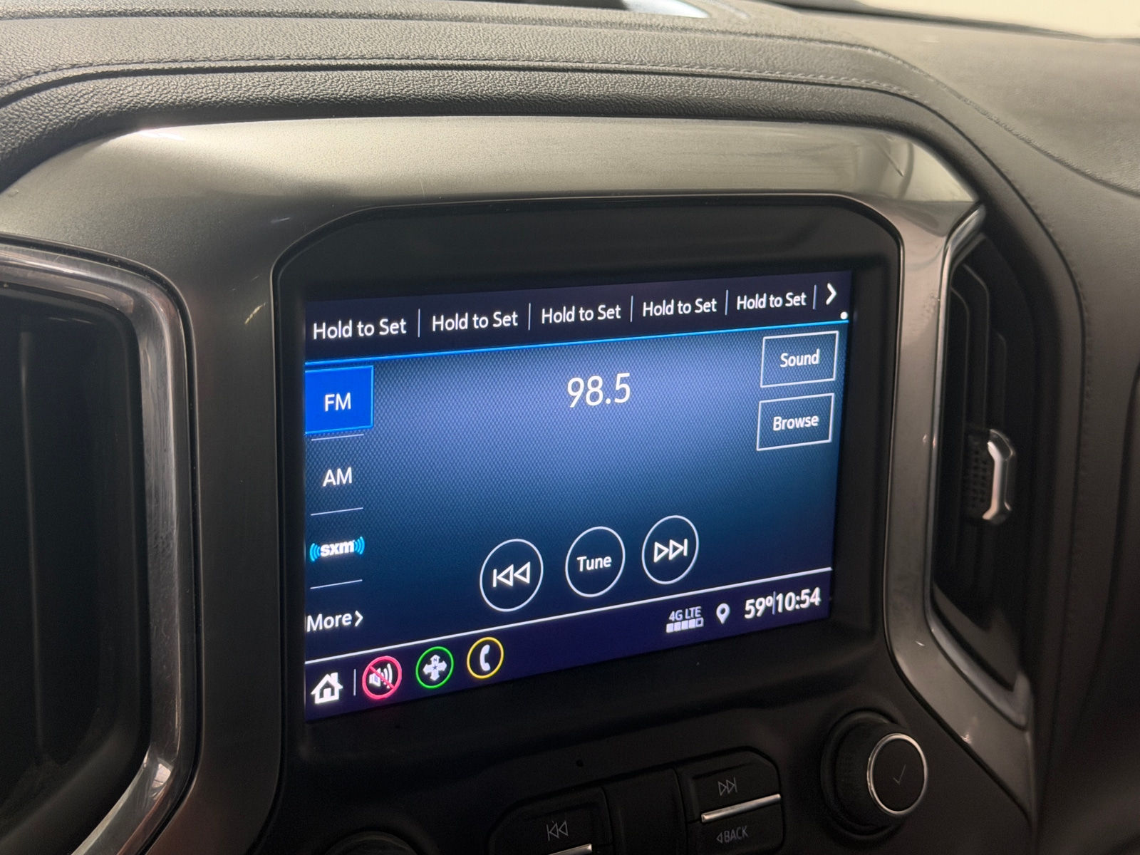 Thumbnail: 2021 Chevrolet Silverado 1500 - 4