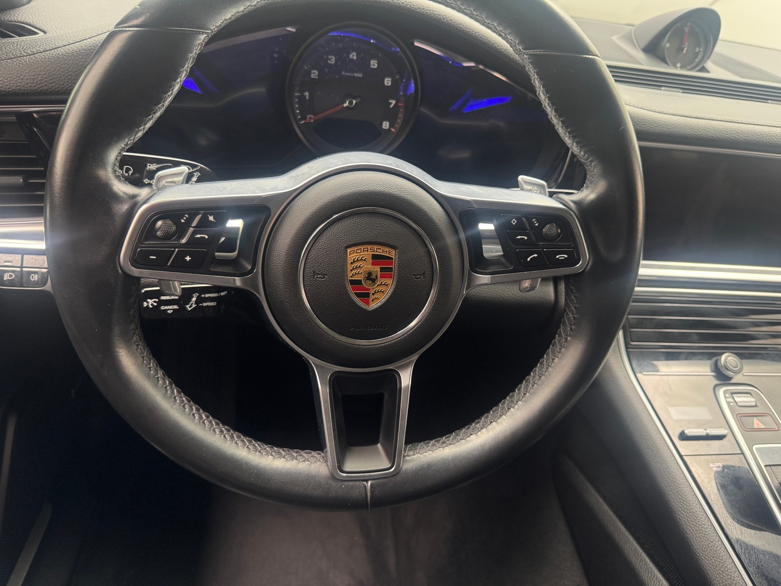 Thumbnail: 2020 Porsche Panamera - 4