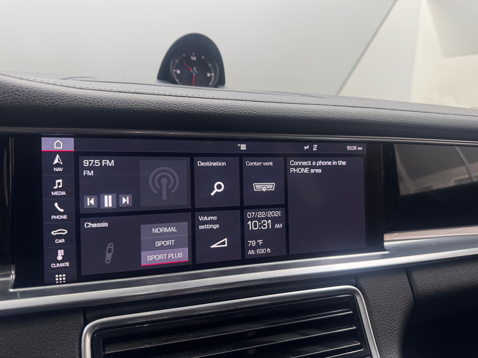 Thumbnail: 2020 Porsche Panamera - 3