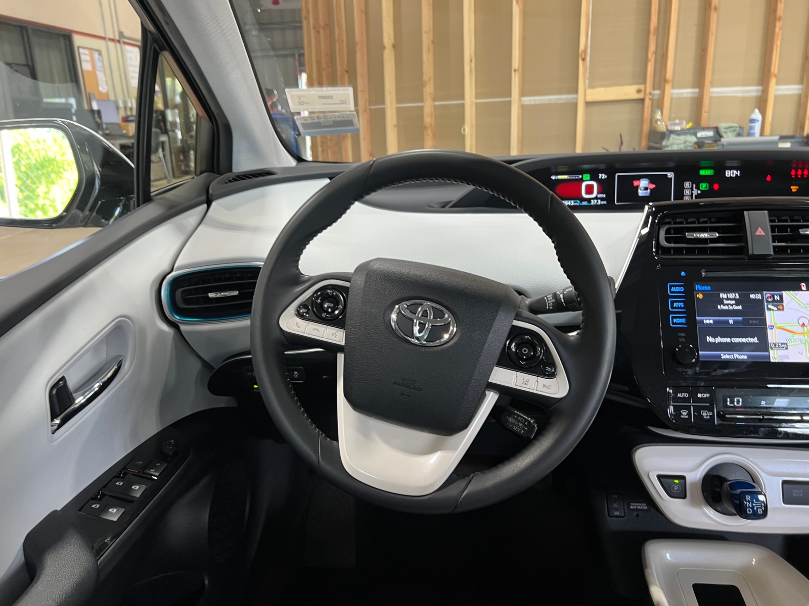 Thumbnail: 2017 Toyota Prius - 5