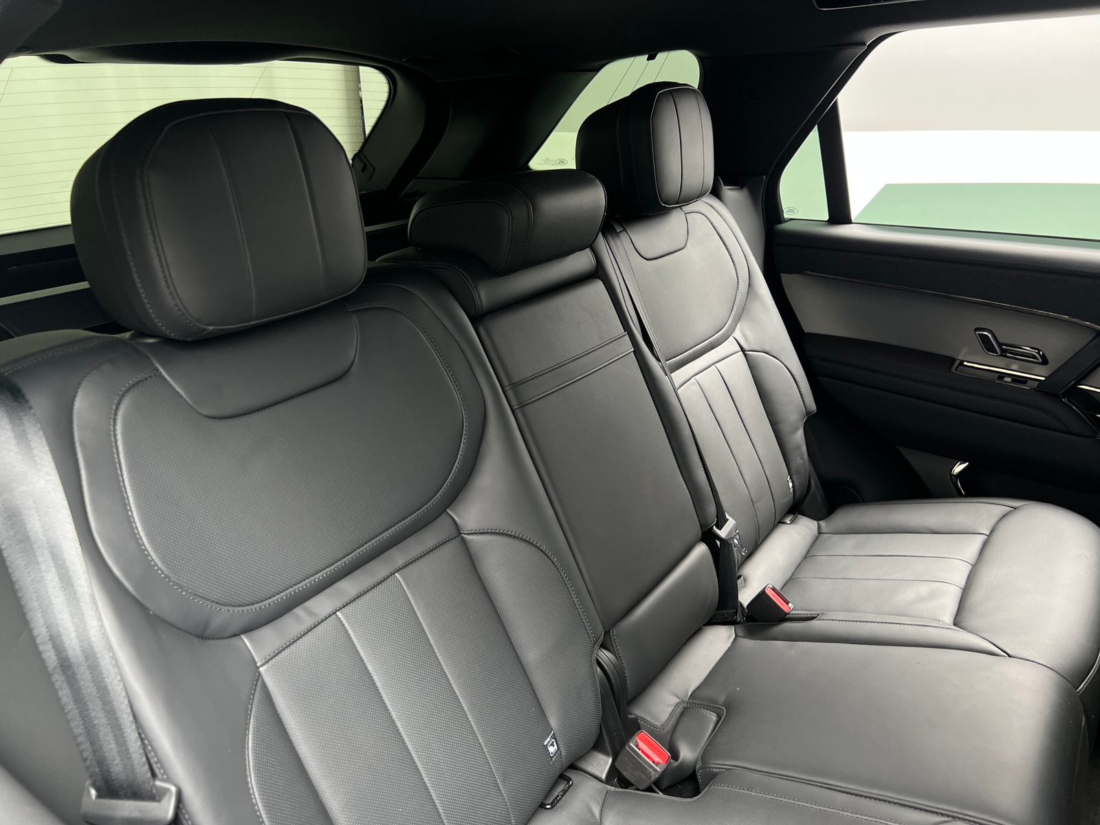 Thumbnail: 2024 Land Rover Range Rover Sport - 5