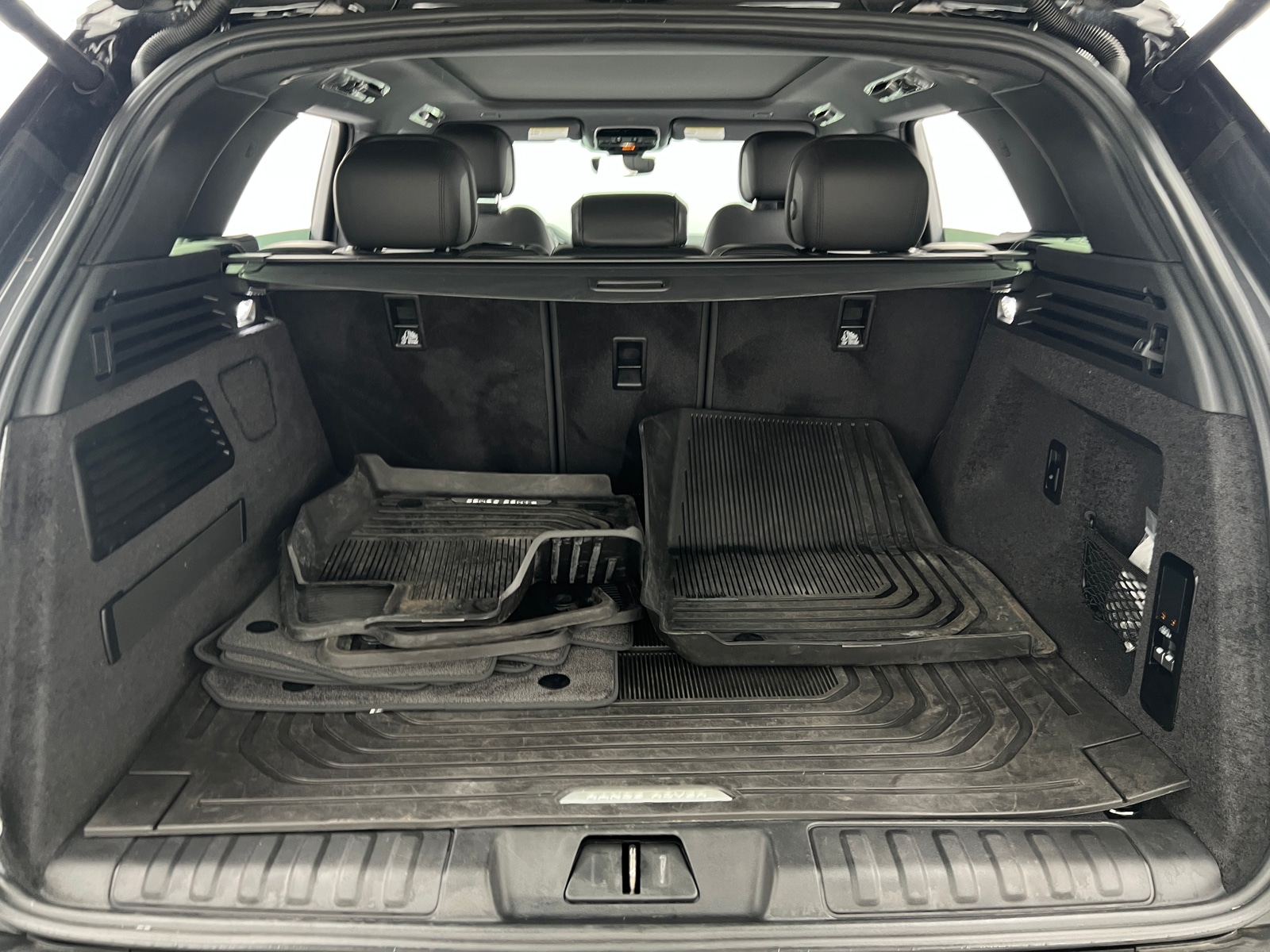 Thumbnail: 2024 Land Rover Range Rover Sport - 6