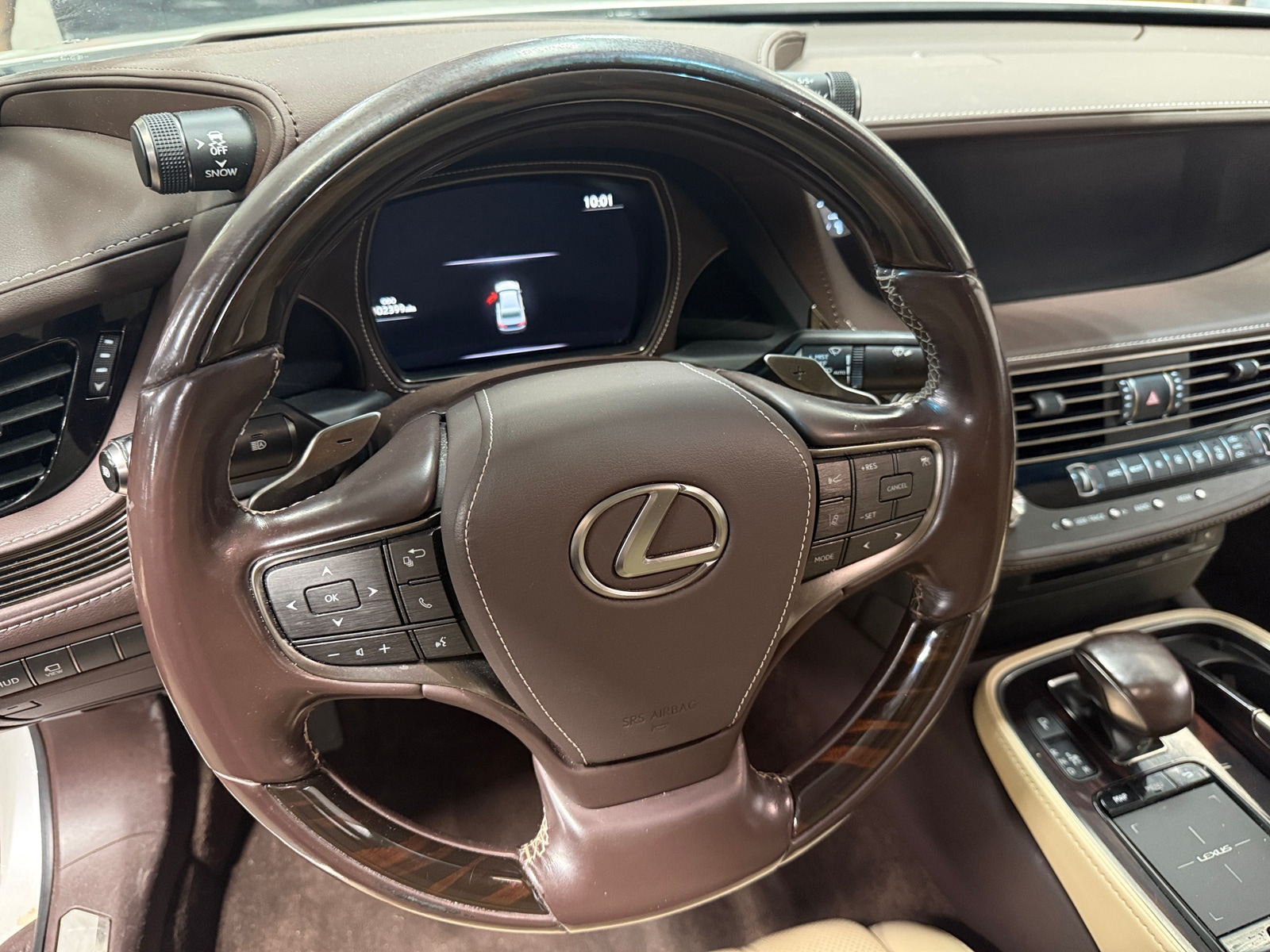 Thumbnail: 2018 Lexus LS - 4