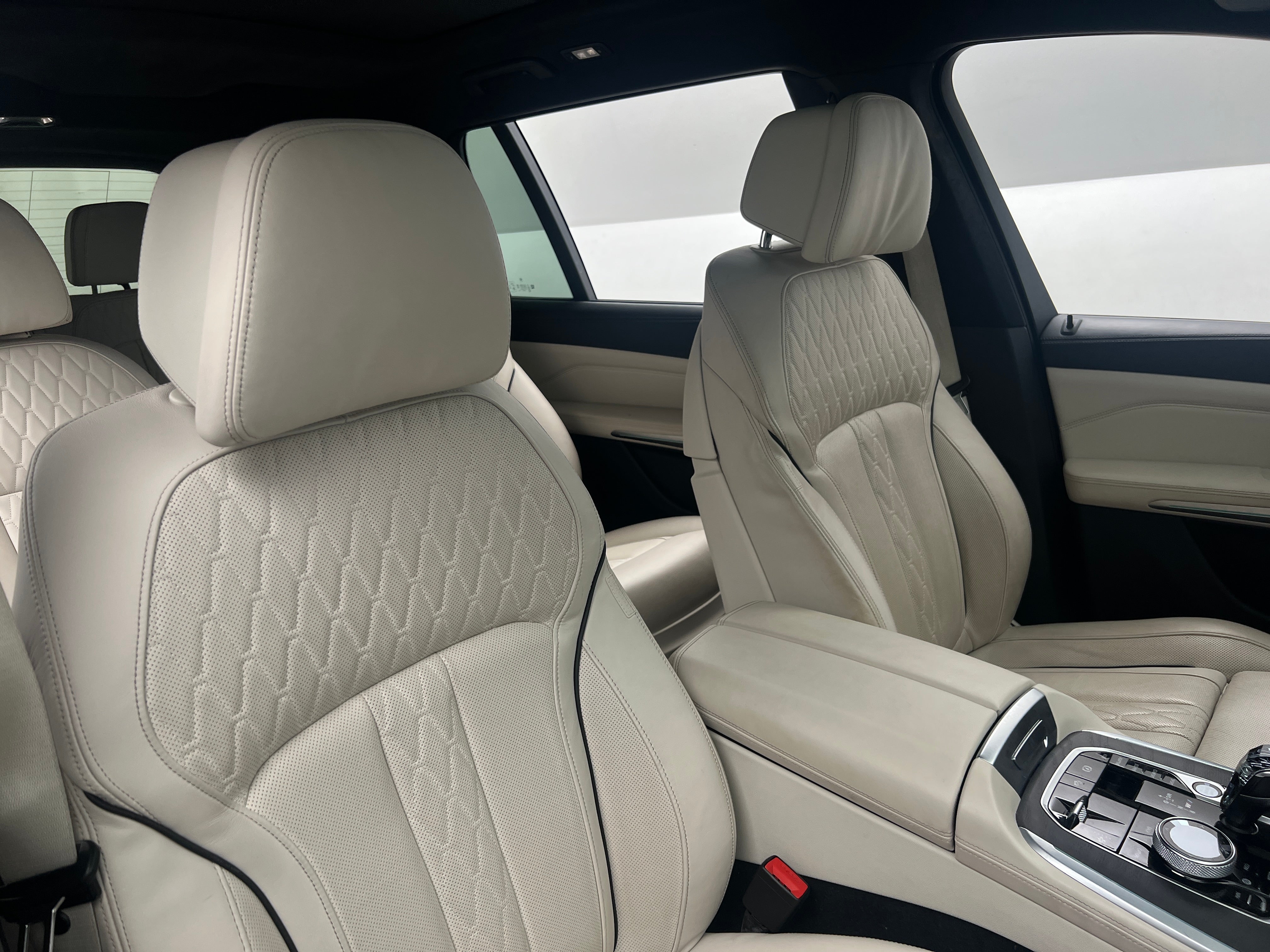 2021 BMW X7