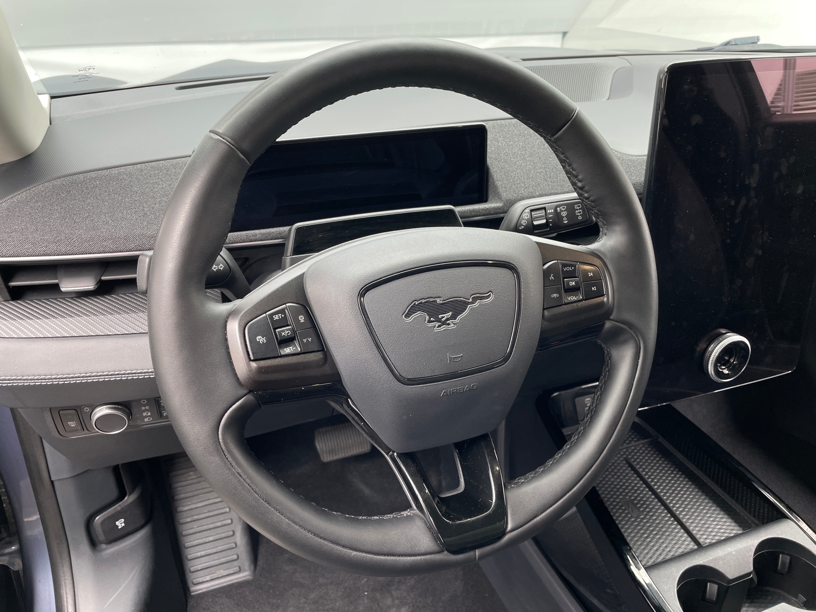 Thumbnail: 2021 Ford Mustang Mach-E - 4