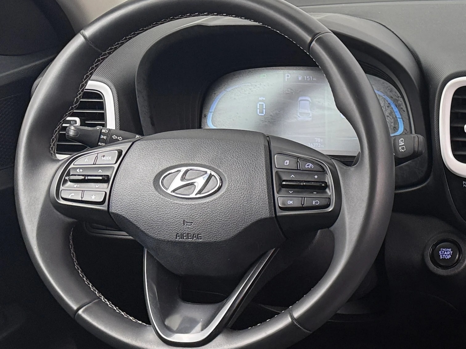Thumbnail: 2023 Hyundai Venue - 5