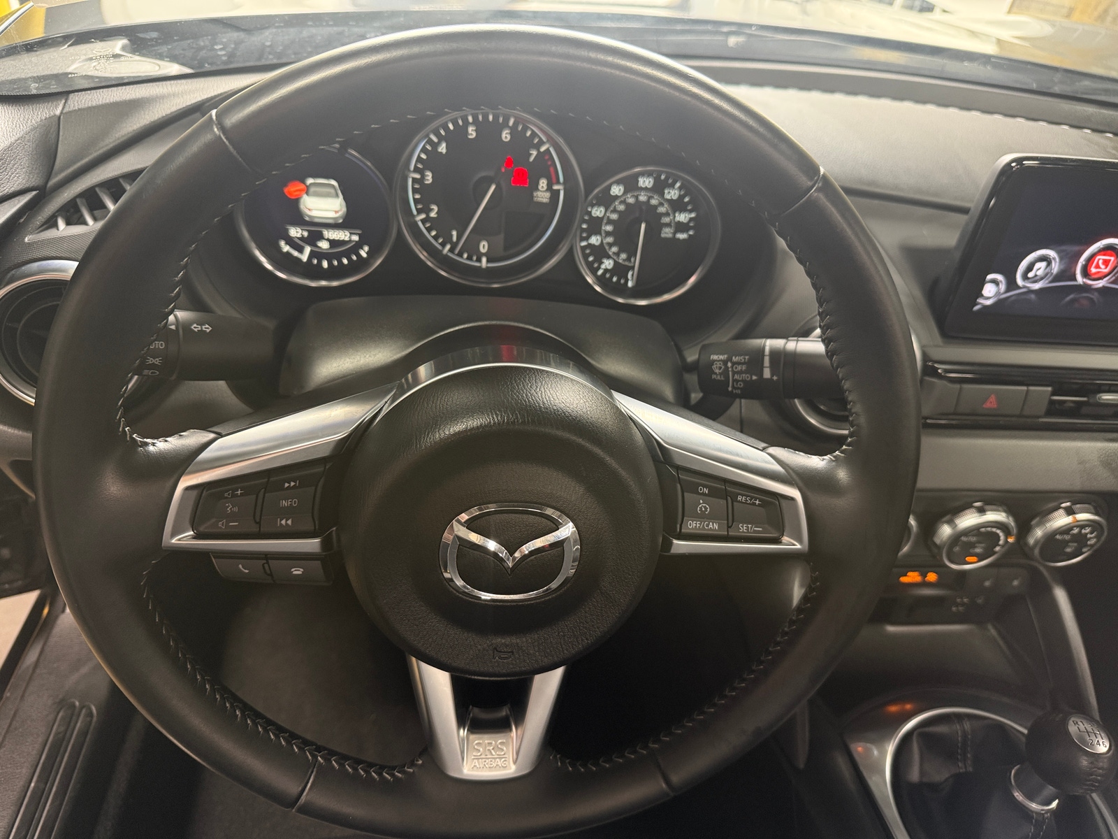 Thumbnail: 2021 Mazda MX-5 Miata - 3