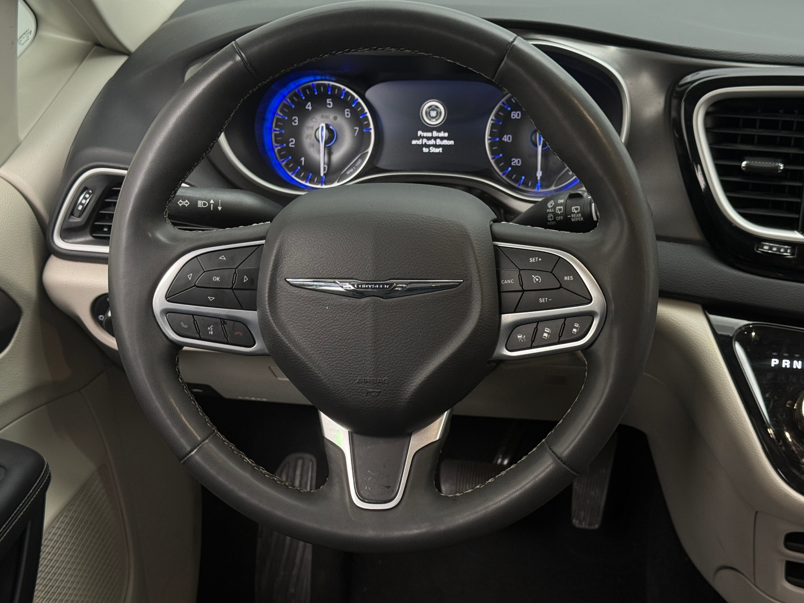 Thumbnail: 2024 Chrysler Pacifica - 4