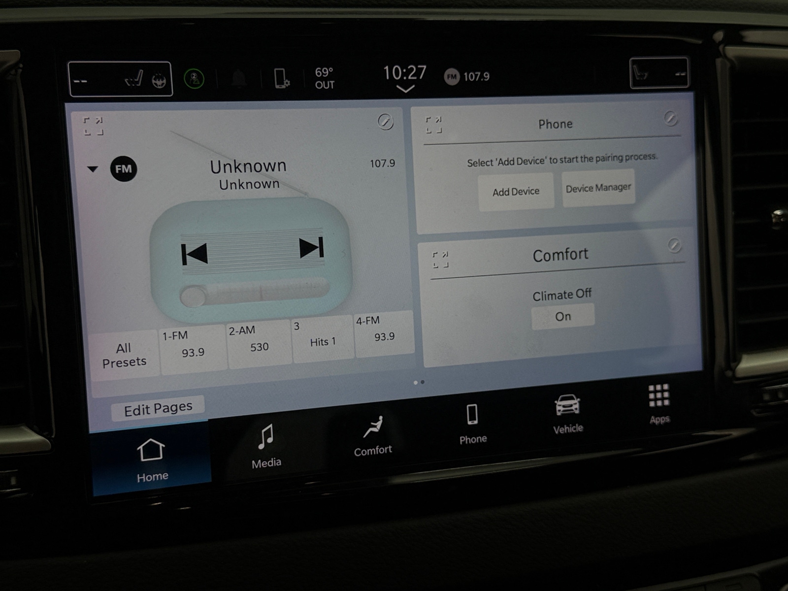 Thumbnail: 2024 Chrysler Pacifica - 3