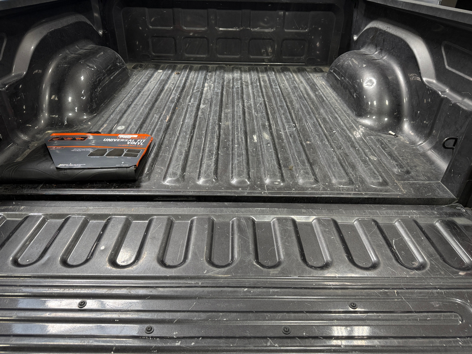 Thumbnail: 2024 RAM 1500 Classic - 7