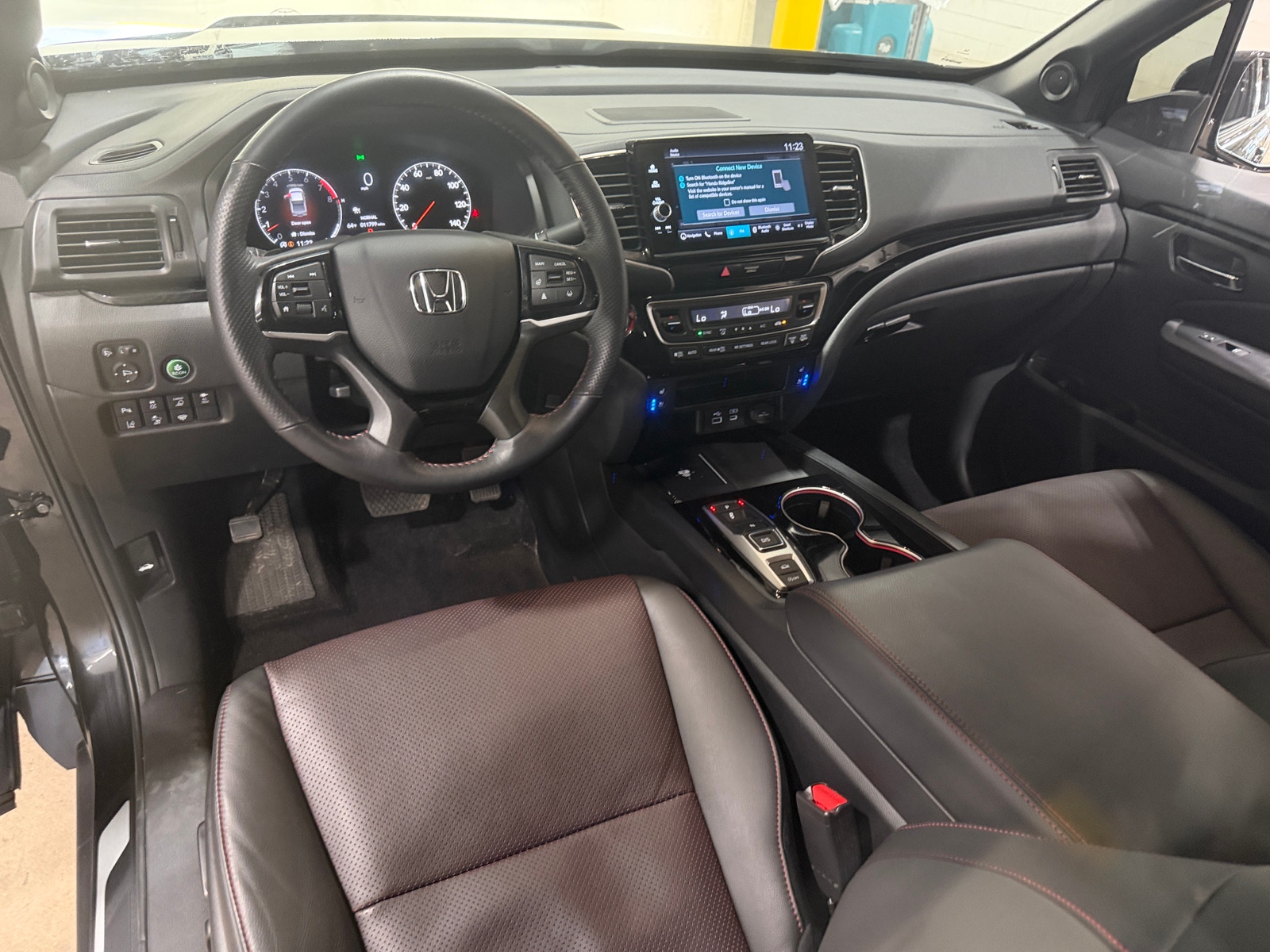 Thumbnail: 2025 Honda Ridgeline - 2
