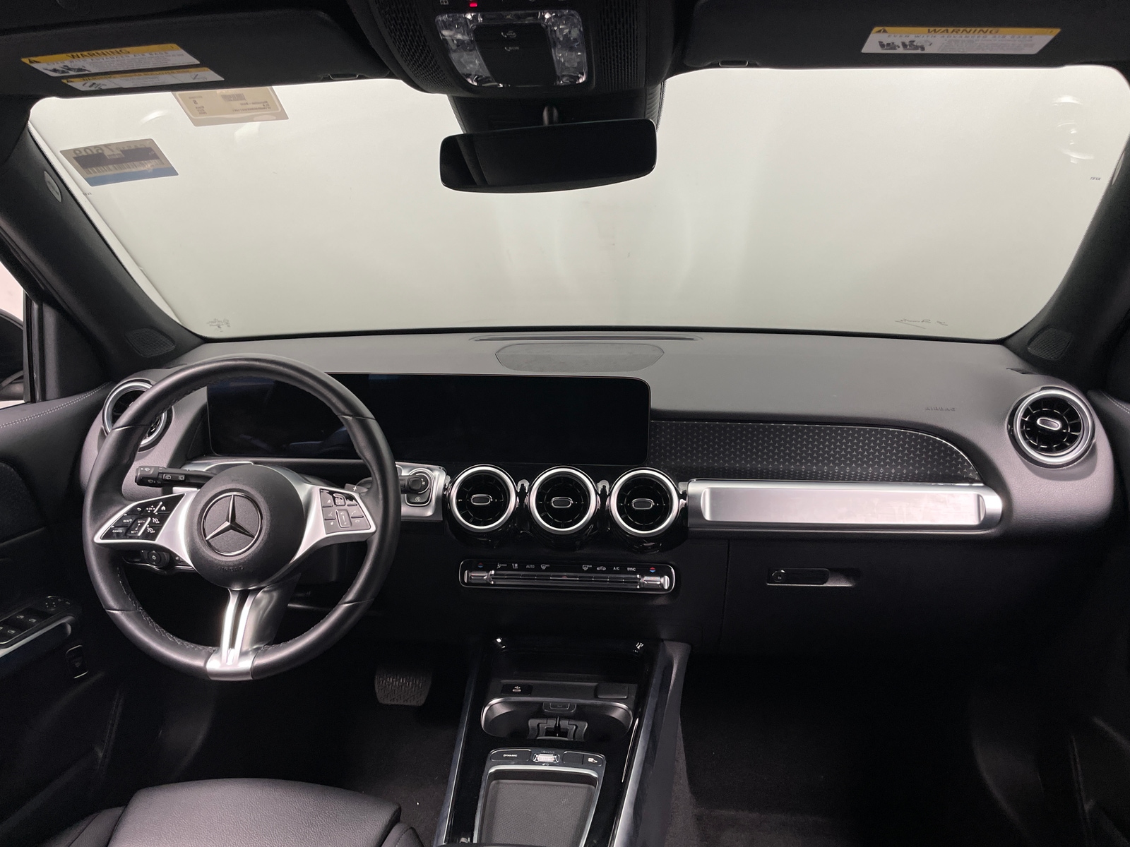 Thumbnail: 2025 Mercedes-Benz GLB - 2