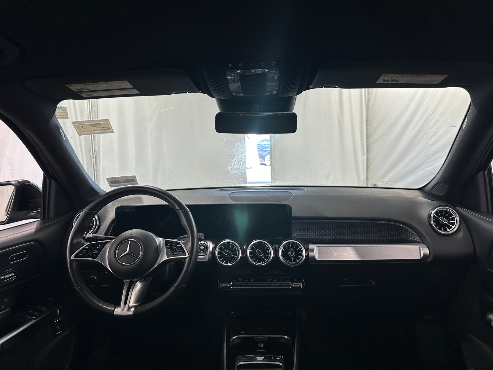 Thumbnail: 2025 Mercedes-Benz GLB - 2