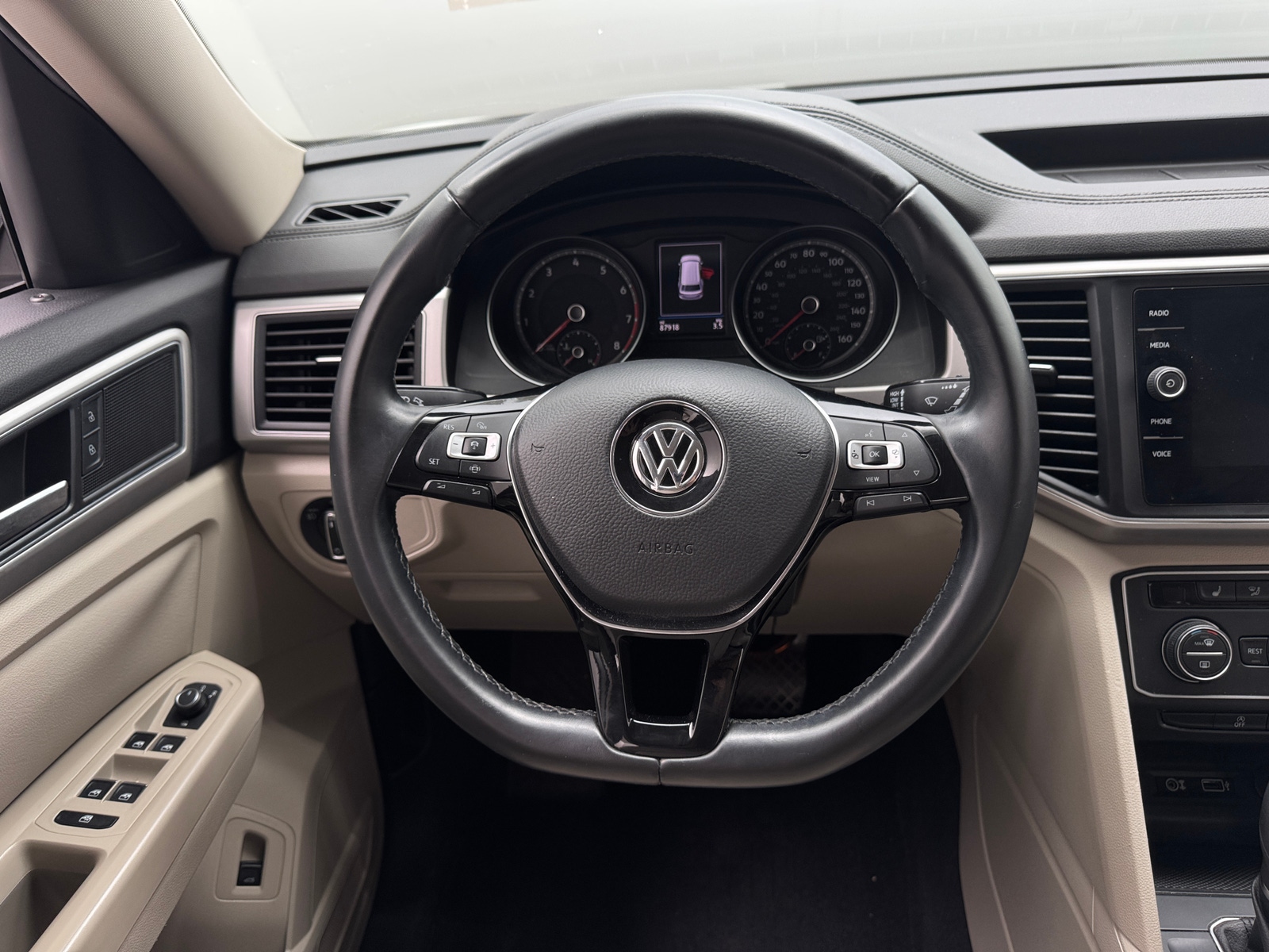Thumbnail: 2019 Volkswagen Atlas - 4