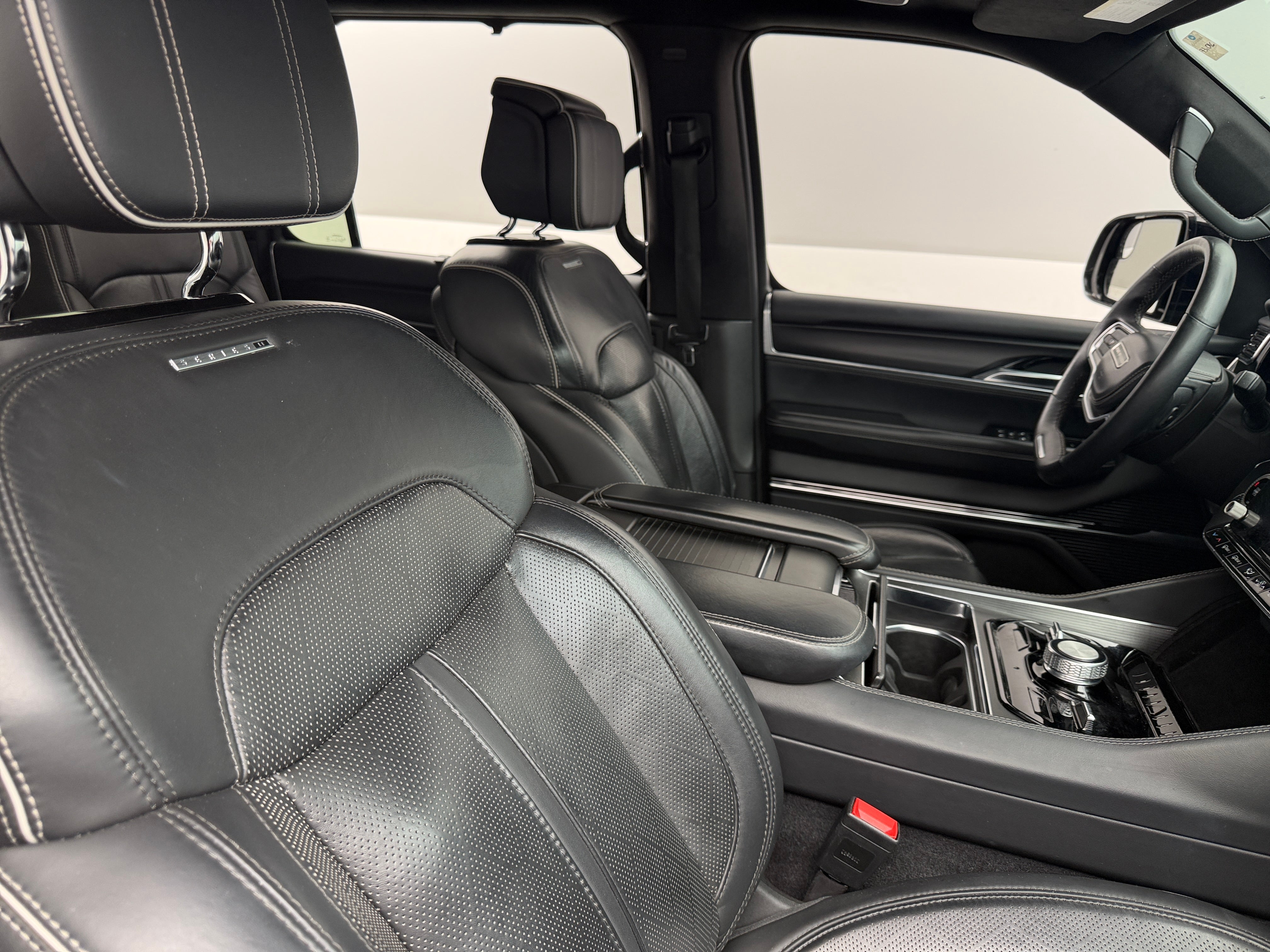 2024 Jeep Grand Wagoneer L Series II