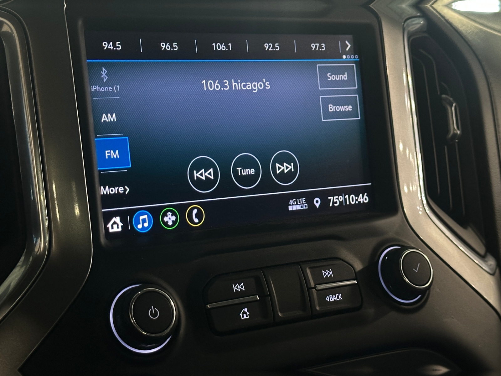 Thumbnail: 2019 Chevrolet Silverado 1500 - 4
