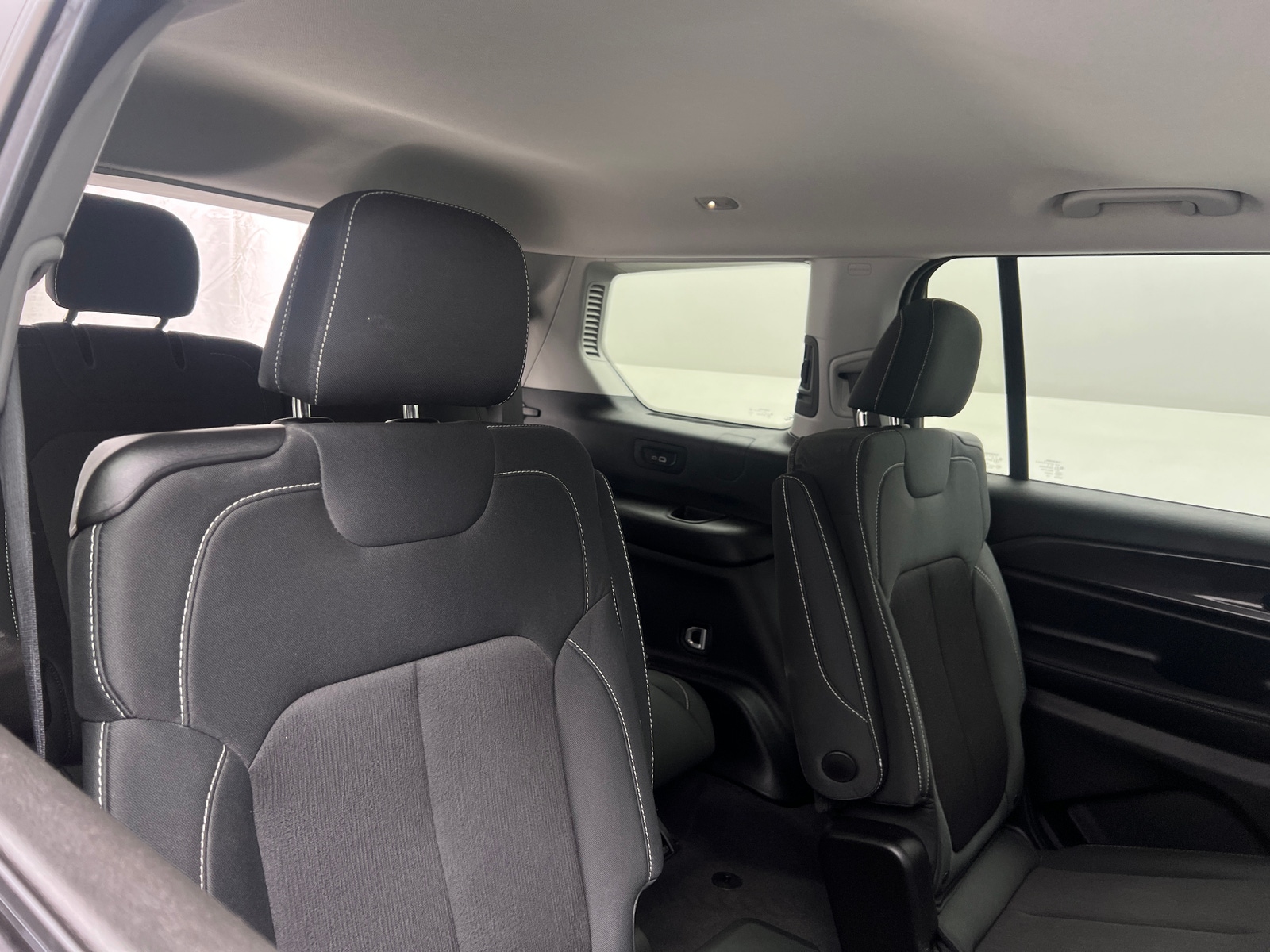 Thumbnail: 2022 Jeep Grand Cherokee L - 6
