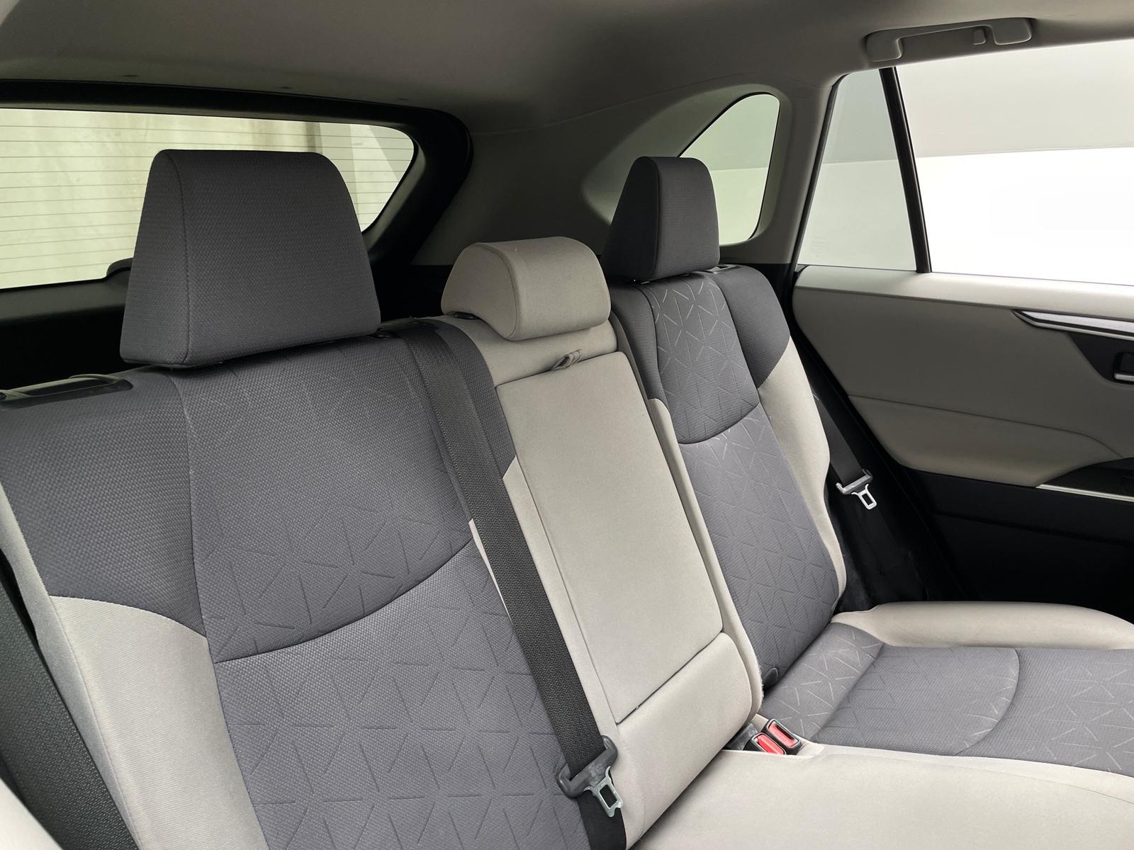 Thumbnail: 2019 Toyota RAV4 - 6