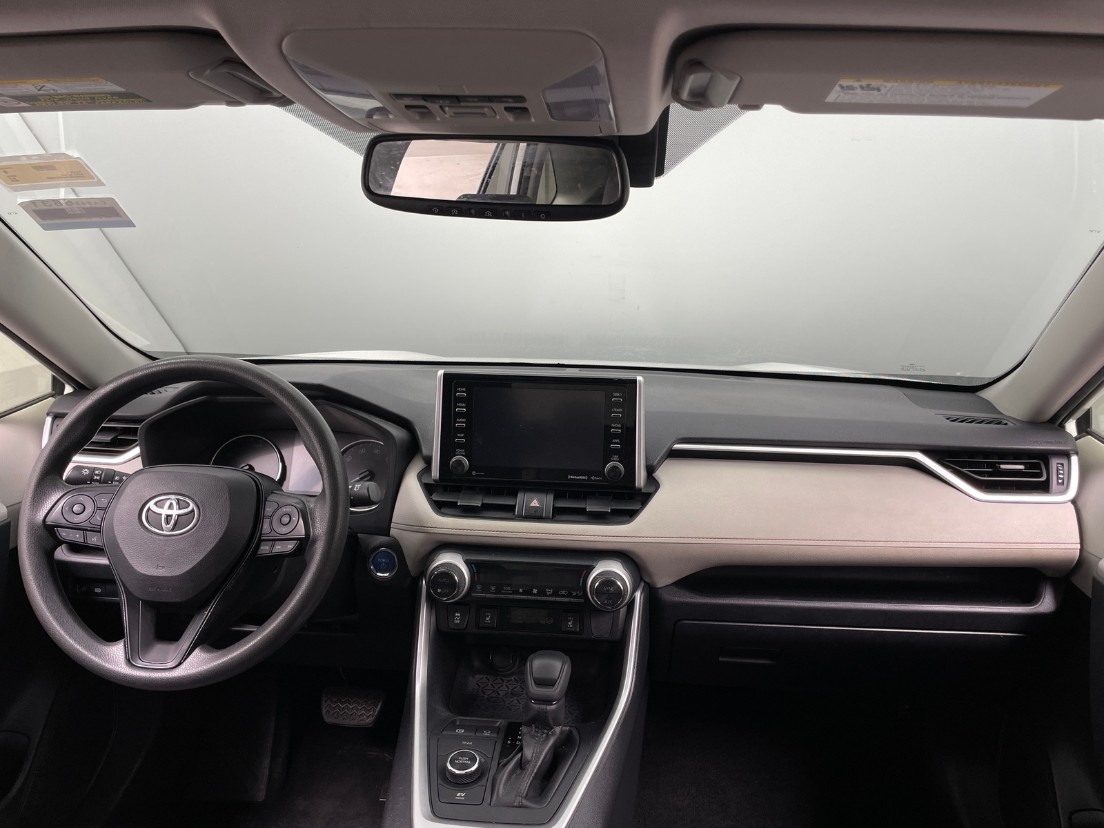 Thumbnail: 2019 Toyota RAV4 - 3