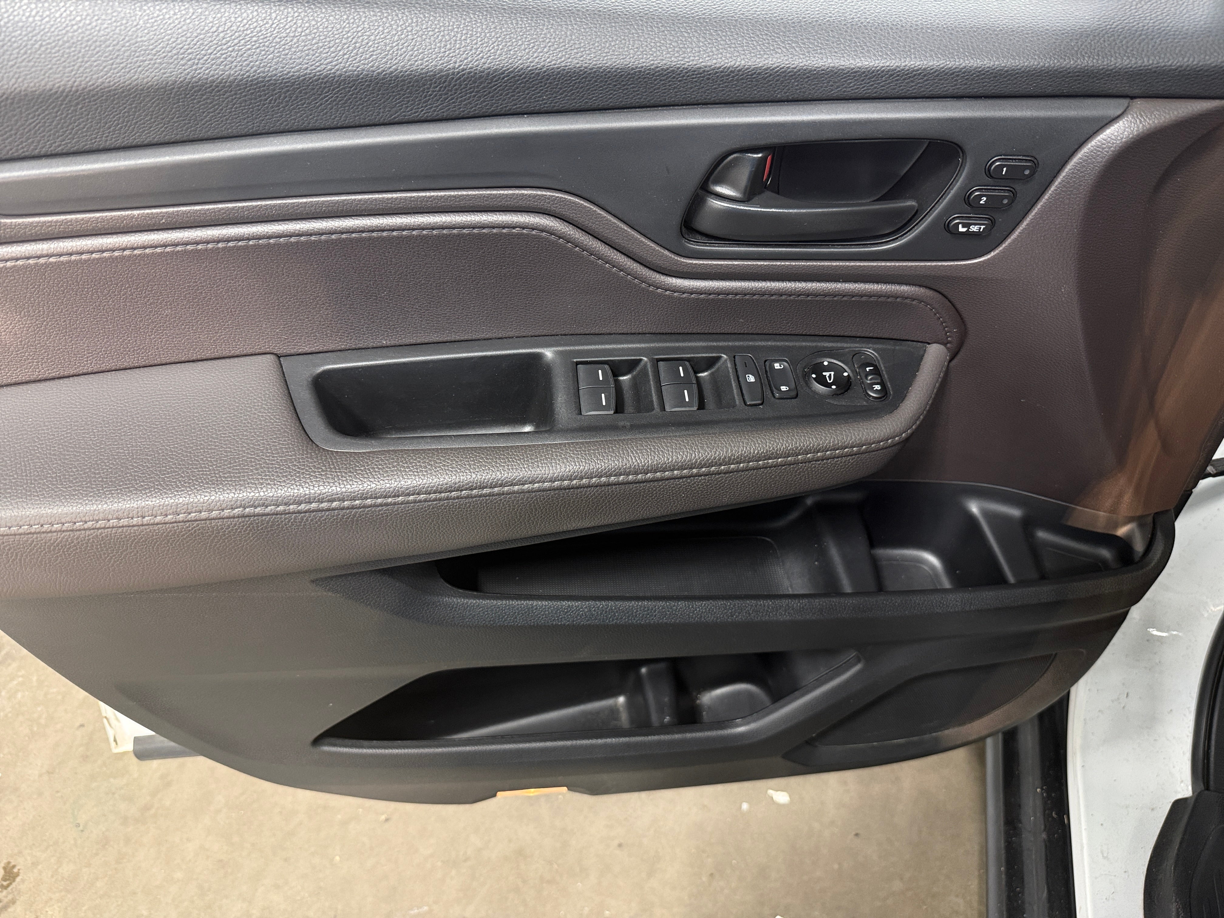 2020 Honda Odyssey EX-L - Photo 10