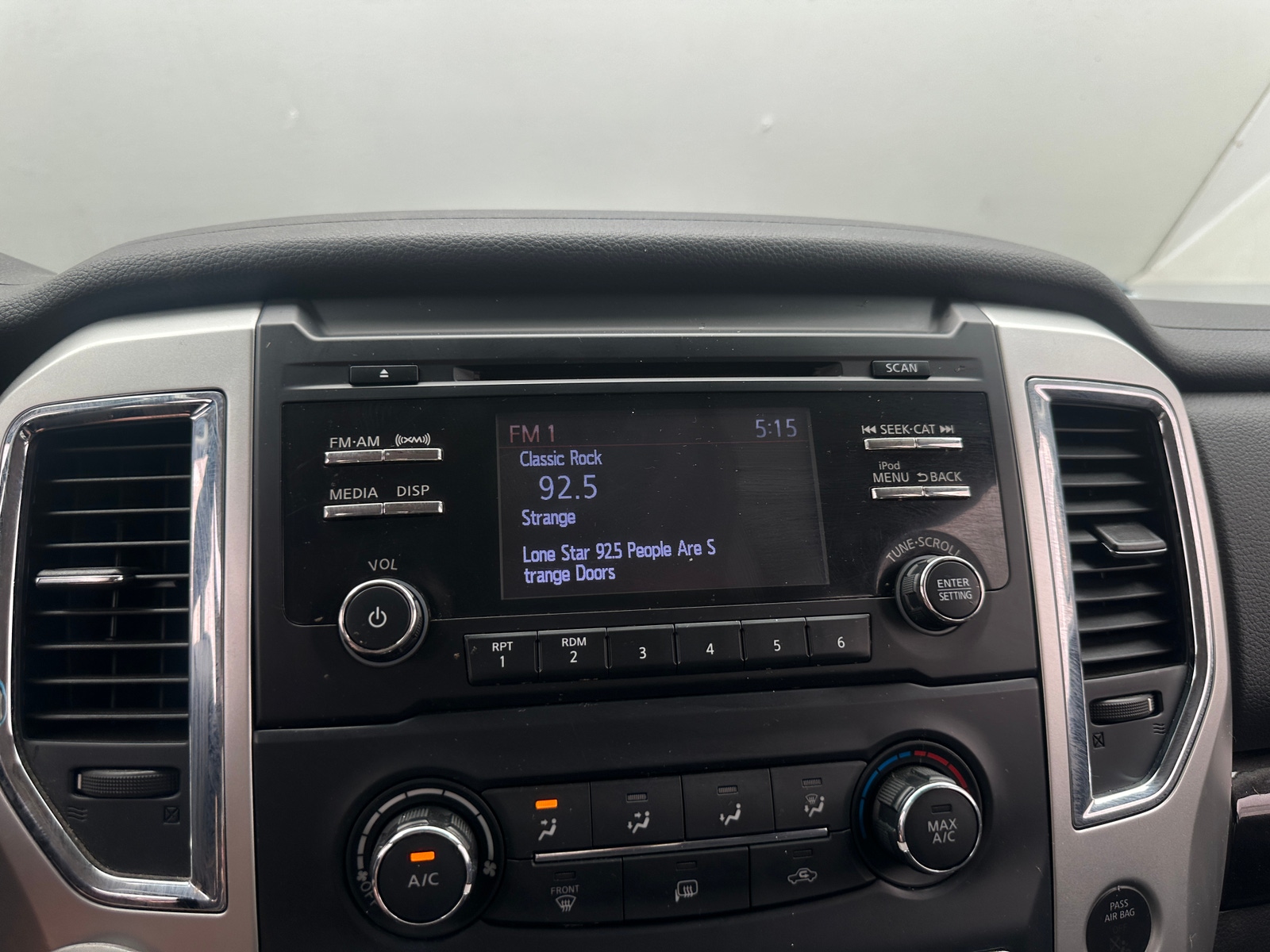 Thumbnail: 2018 Nissan Titan - 4