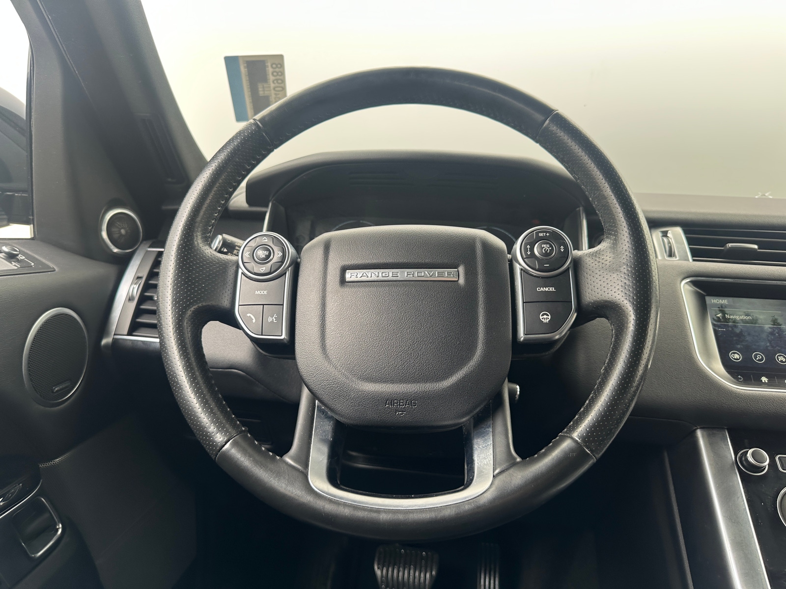 Thumbnail: 2017 Land Rover Range Rover Sport - 4