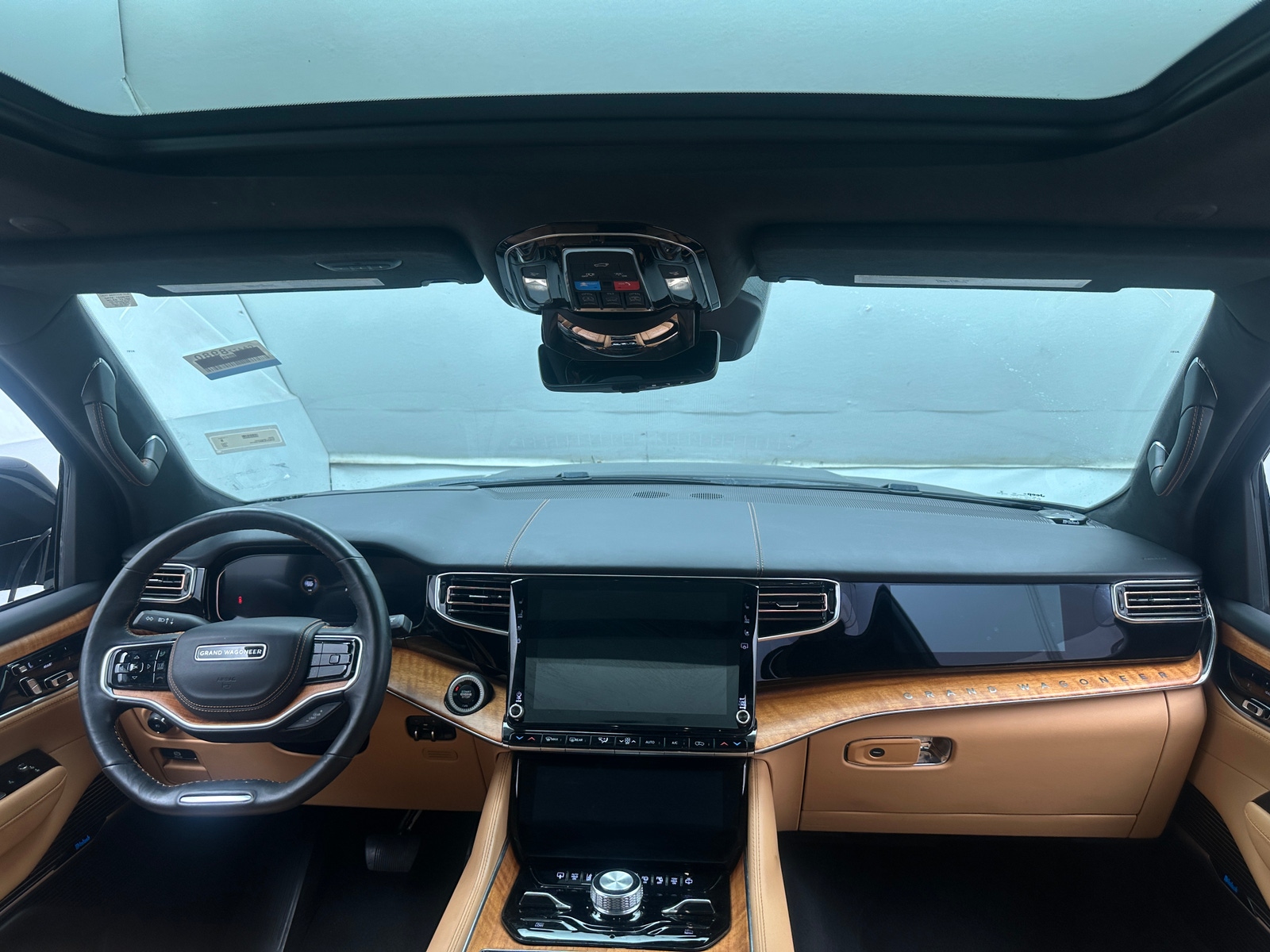 Thumbnail: 2022 Jeep Grand Wagoneer - 2