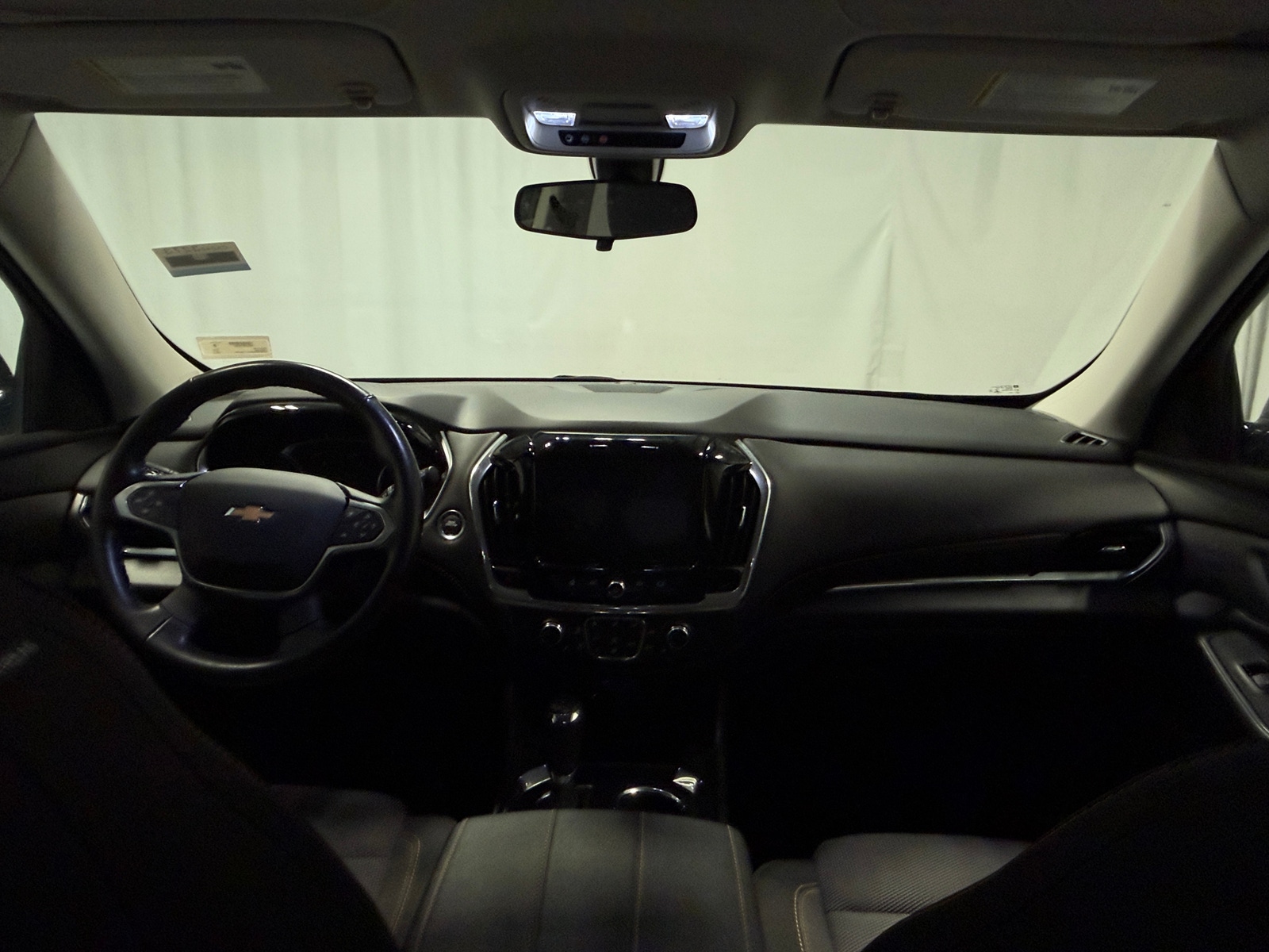 Thumbnail: 2020 Chevrolet Traverse - 3