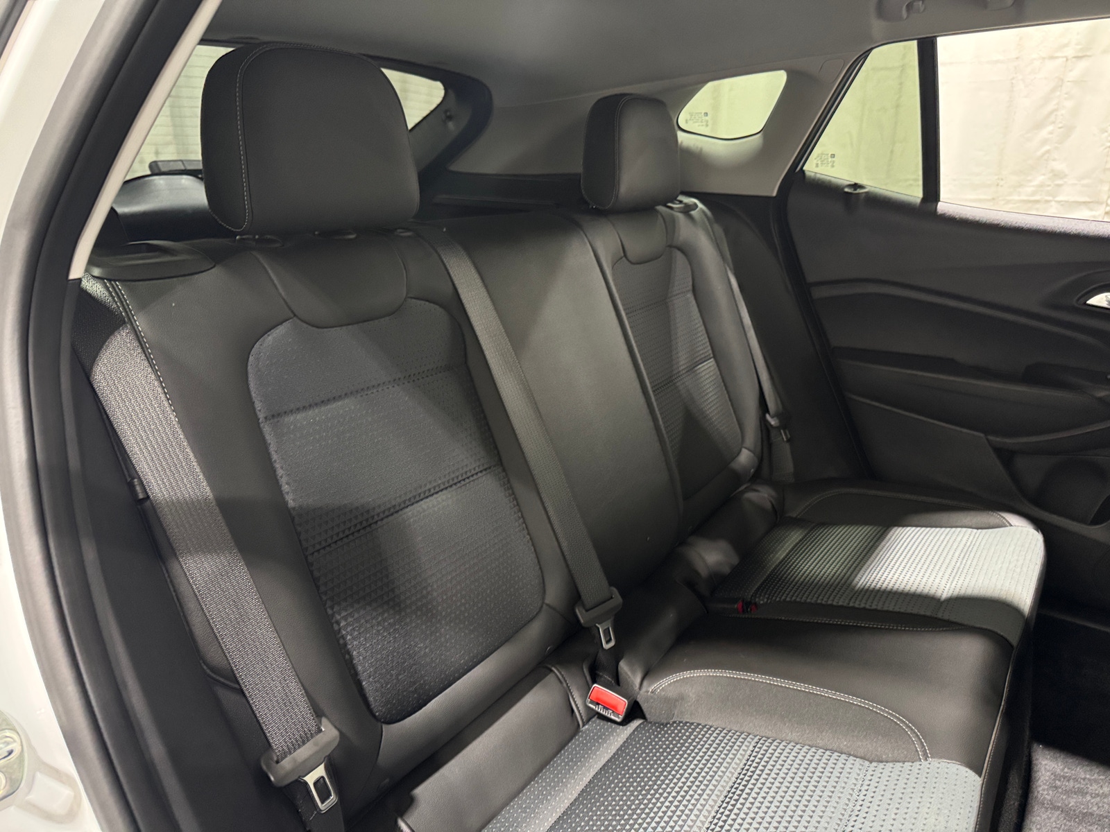 Thumbnail: 2025 Chevrolet Trax - 5