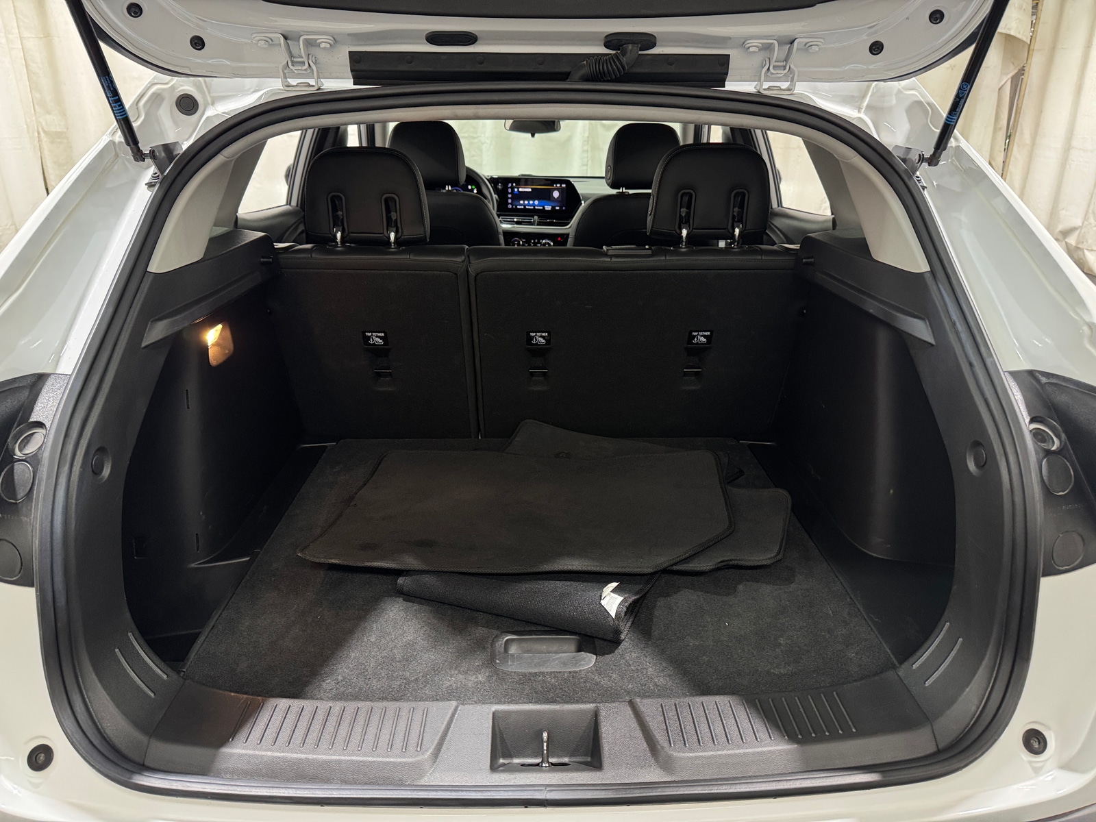 Thumbnail: 2025 Chevrolet Trax - 6