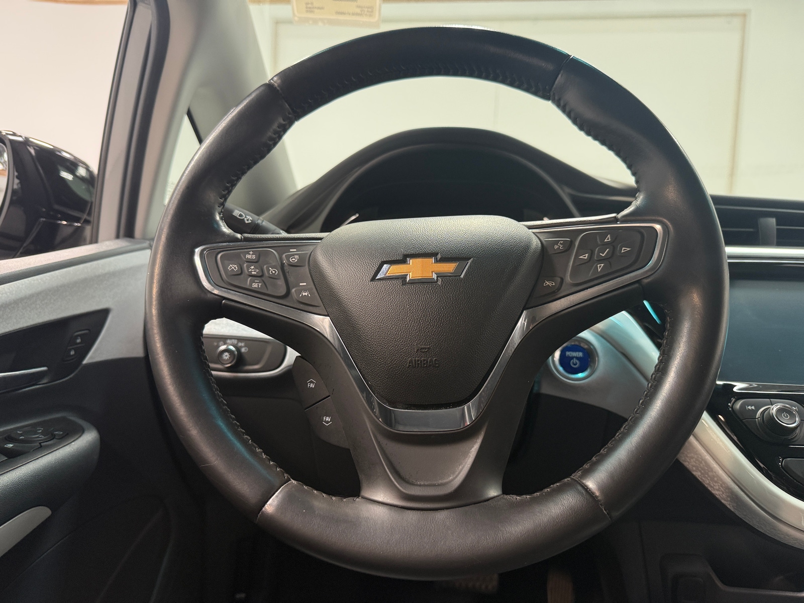 Thumbnail: 2020 Chevrolet Bolt EV - 4