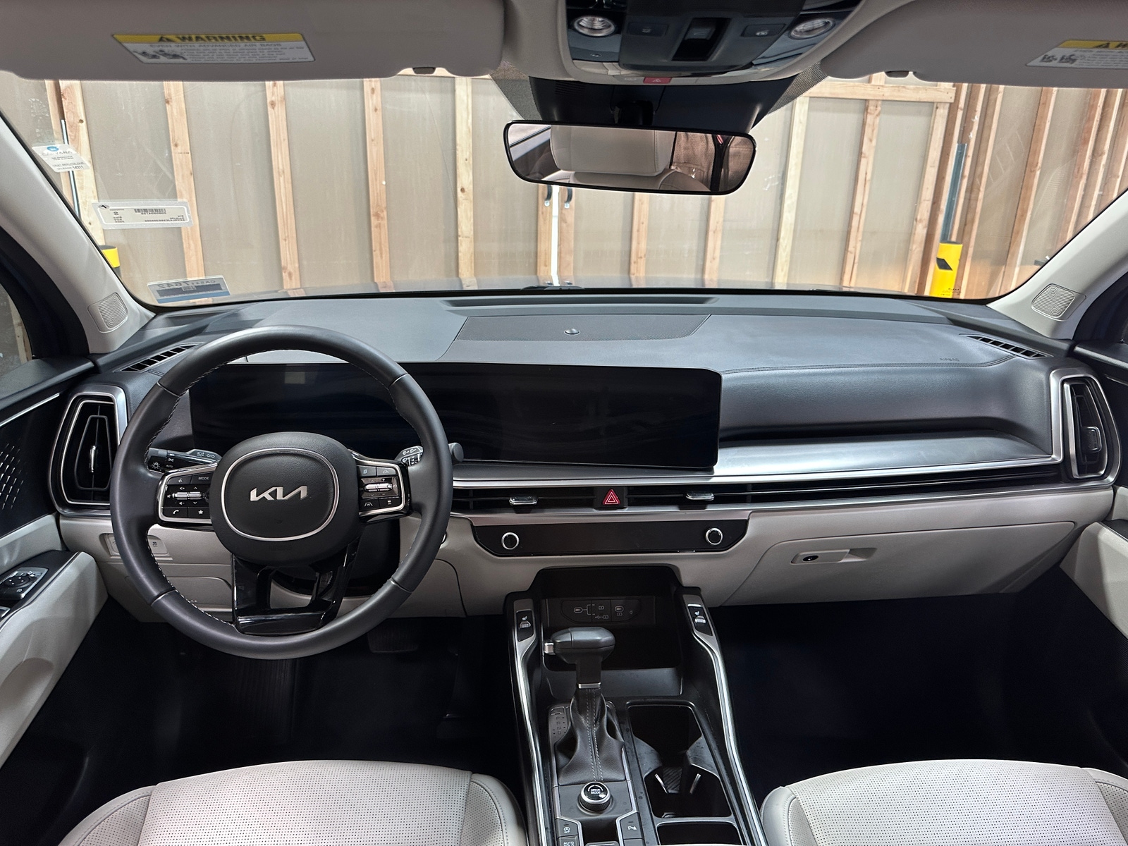 Thumbnail: 2025 Kia Sorento - 2