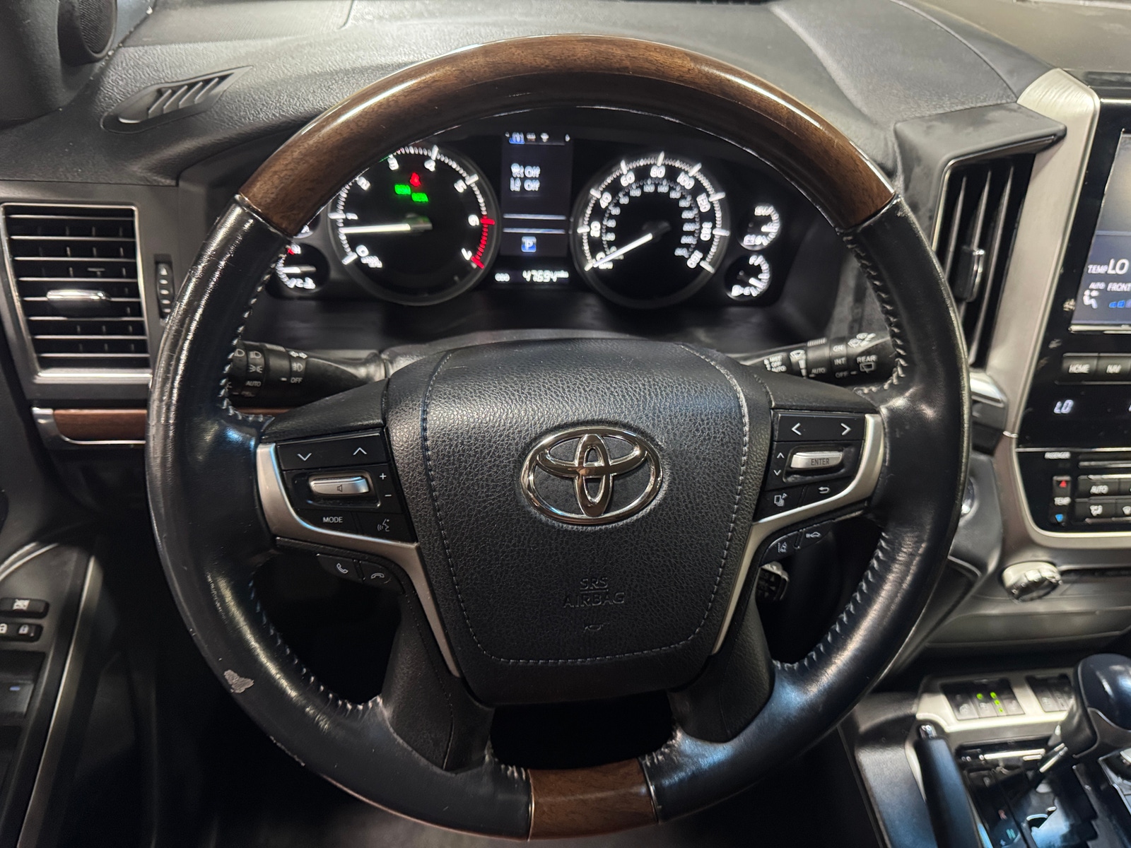 Thumbnail: 2019 Toyota Land Cruiser - 4