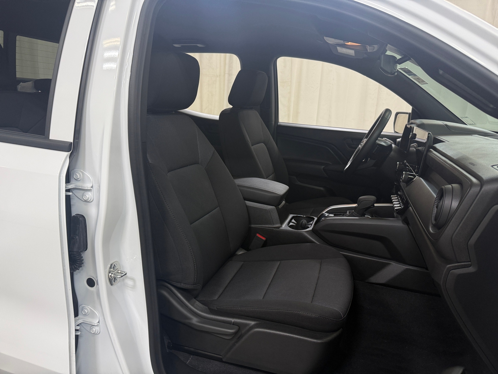 Thumbnail: 2026 Chevrolet Colorado - 2